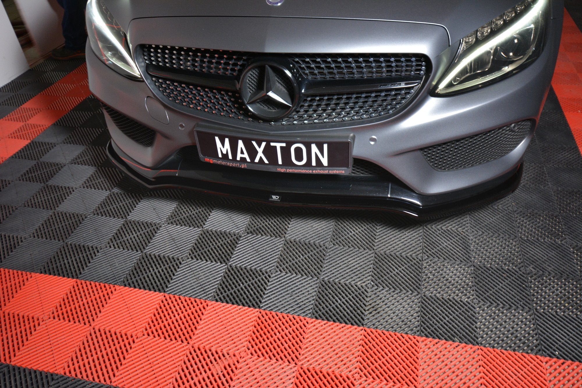 Splitter-V.1-Mercedes--Benz-C-CLass-W205-Coupe-AMG-Line-GB