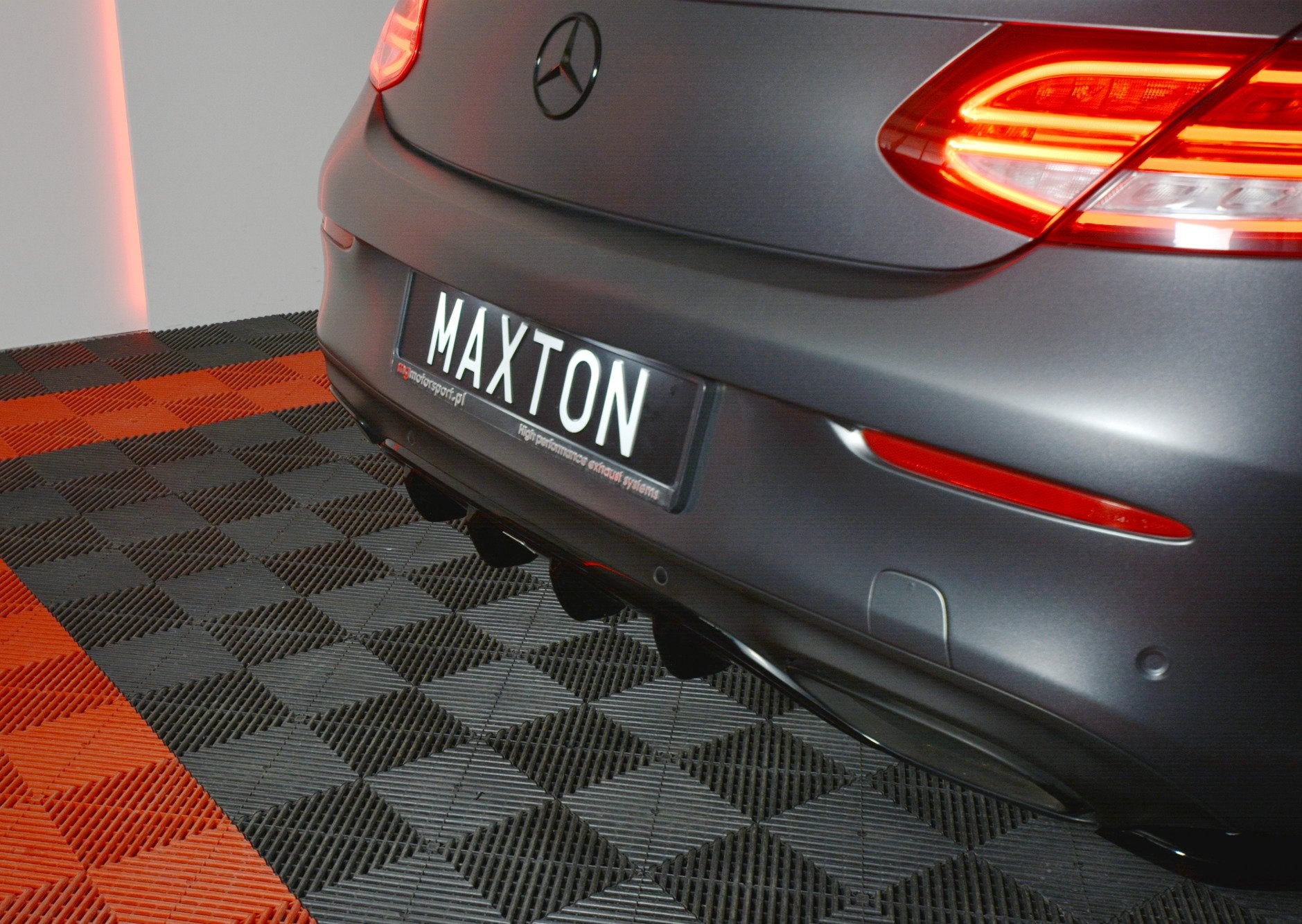 Rear-Valance-Mercedes--Benz-C-CLass-W205-Coupe-AMG-Line-T