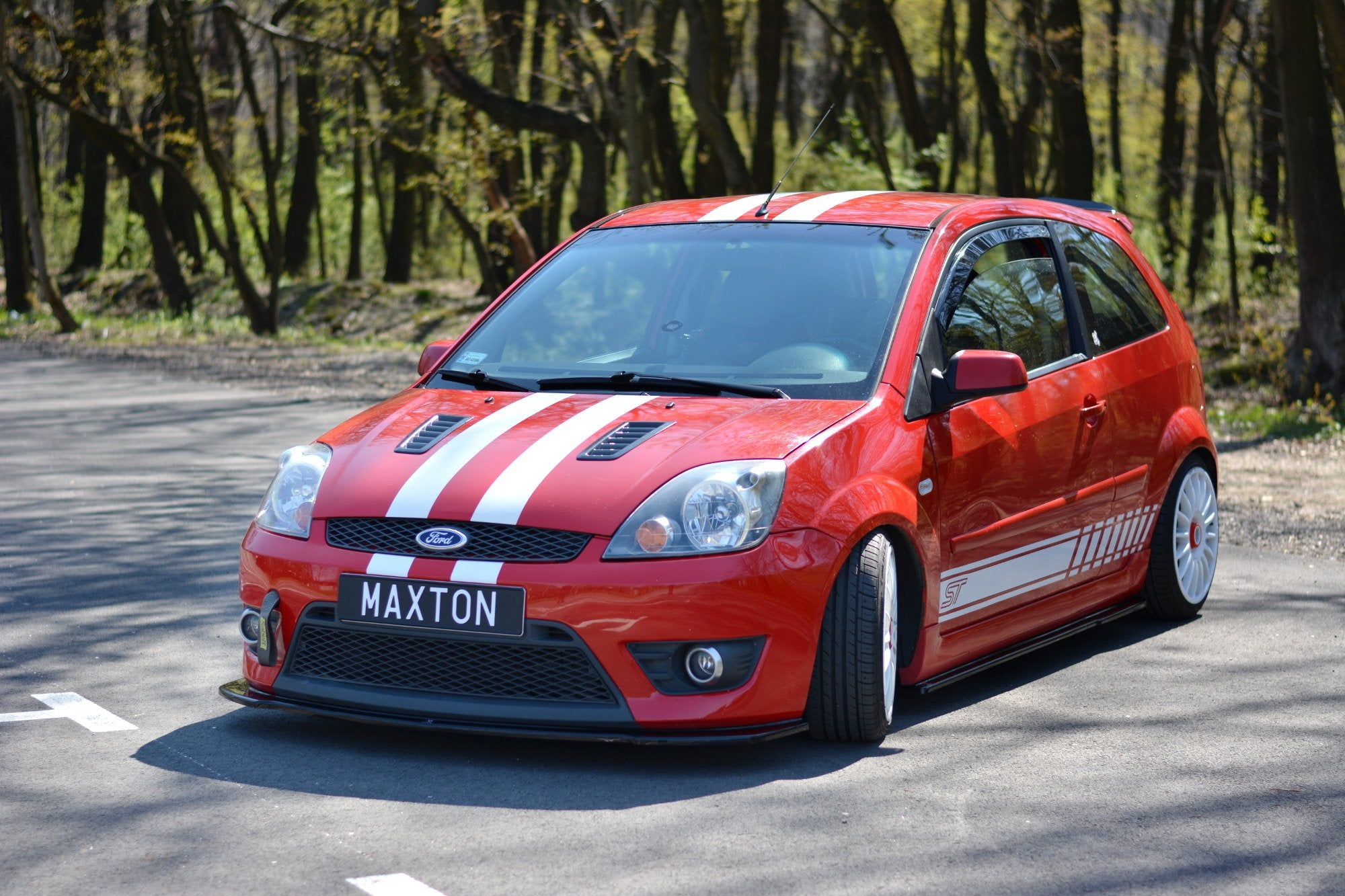 Front-Splitter-V.2-Ford-Fiesta-ST-MK6---Gloss-Black