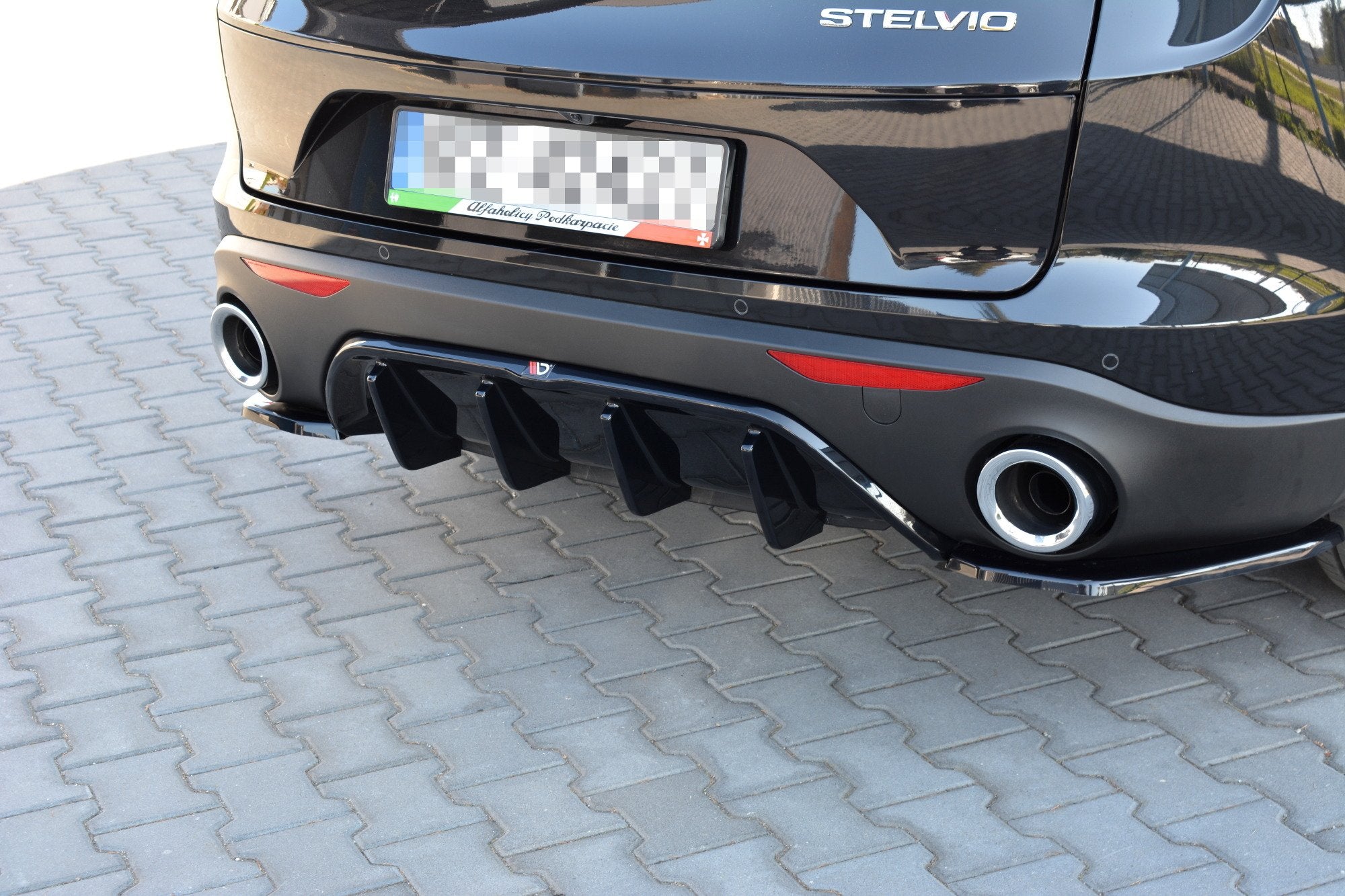 Rear-Valance-Alfa-Romeo-Stelvio---Gloss-Black