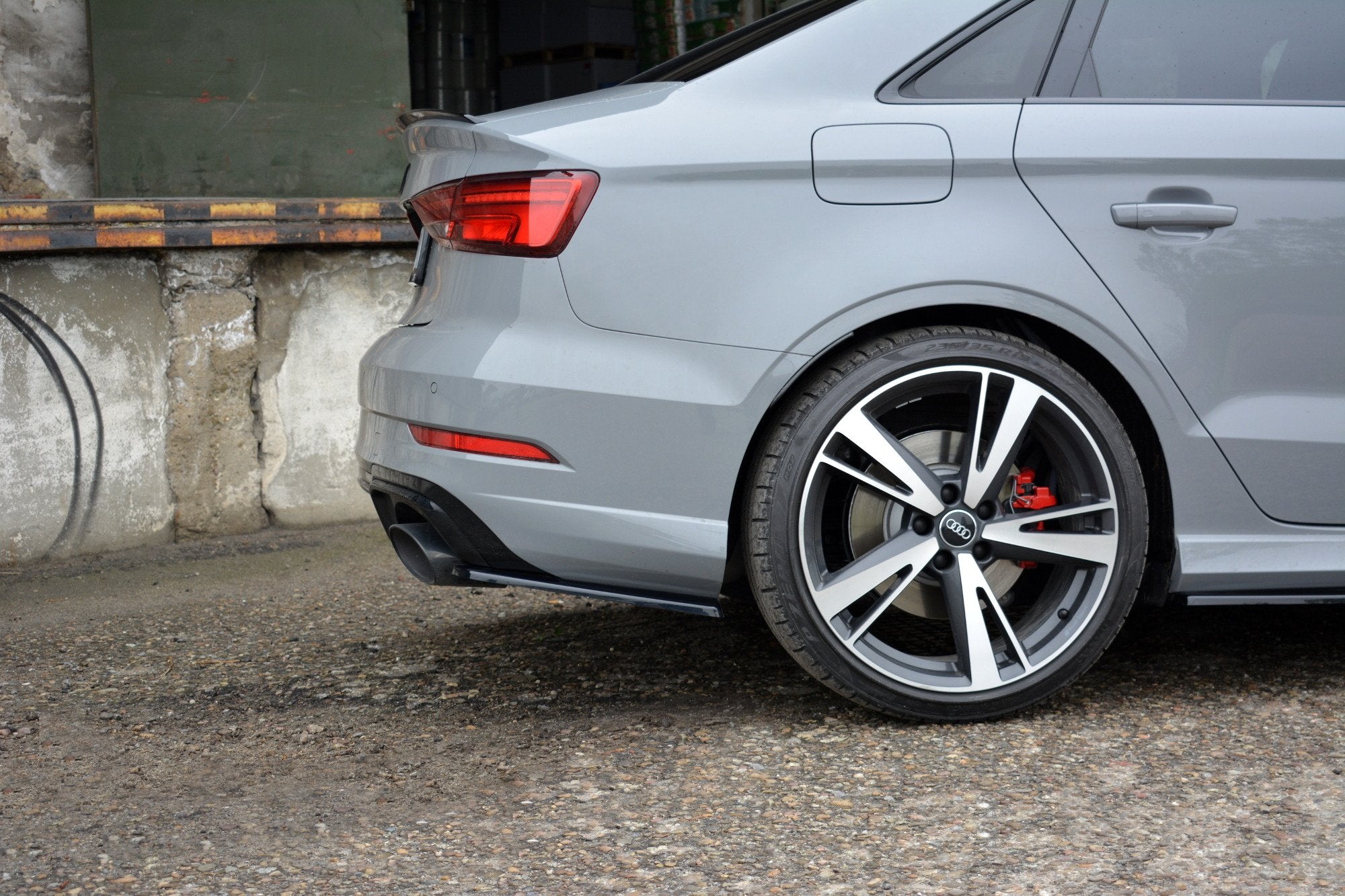Rear-Side-Splitters-Audi-RS3-8V-FL-Sedan---Textured