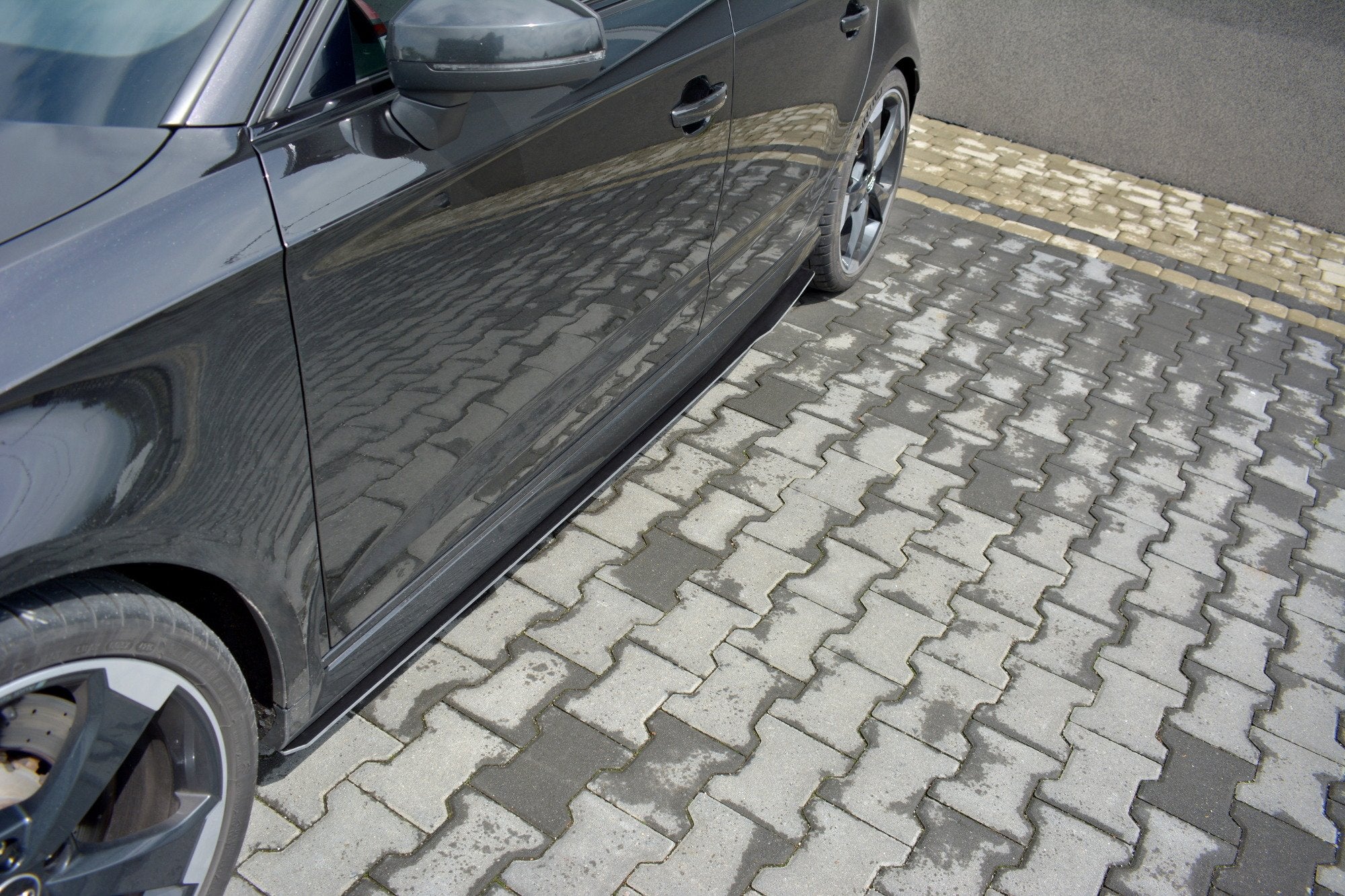 Racing-Side-Skirts-Diffusers-V.1-Audi-Audi-RS3-8V-FL-Sportba