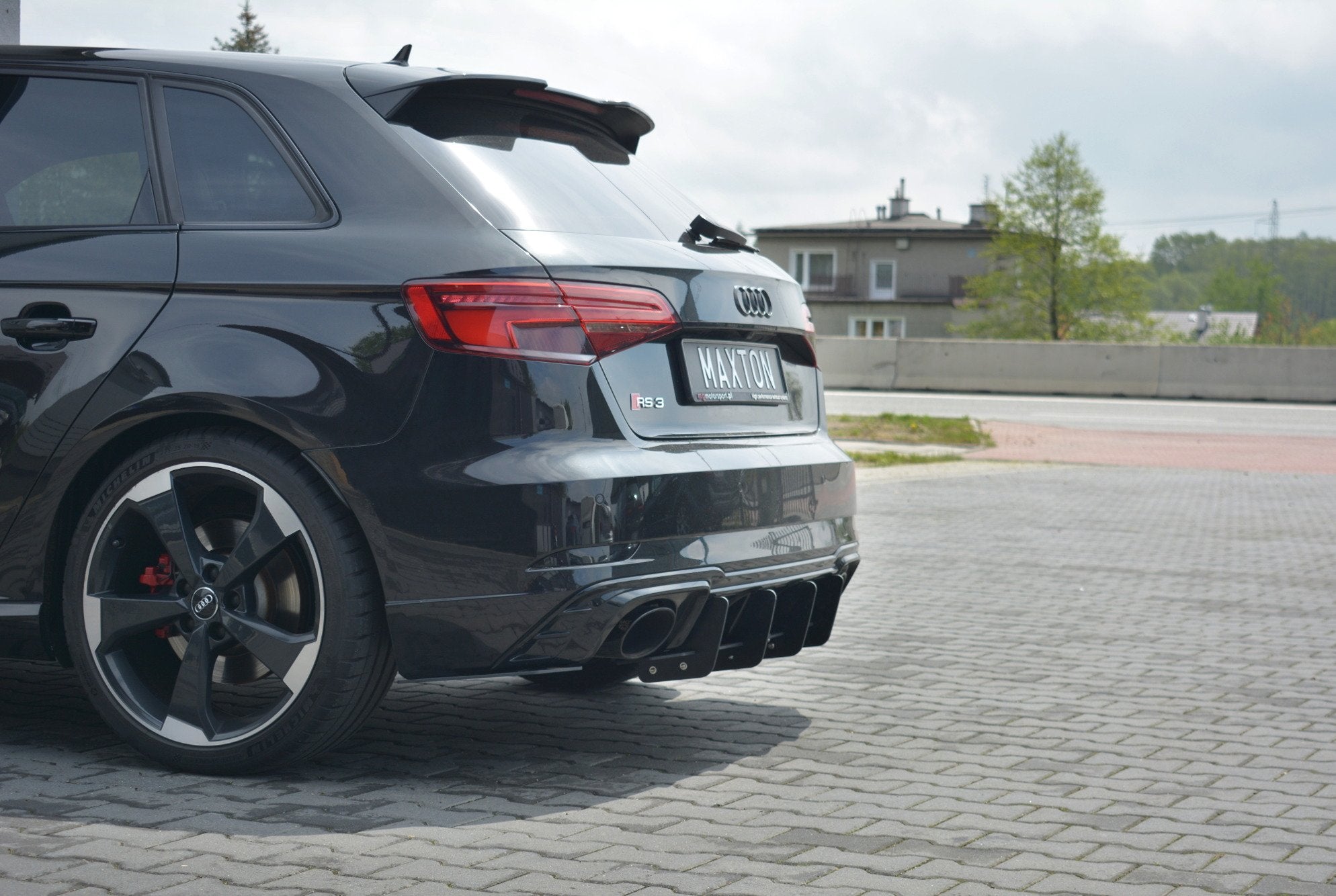 Rear-Diffuser-V.1-Audi-RS3-8V-FL-Sportback