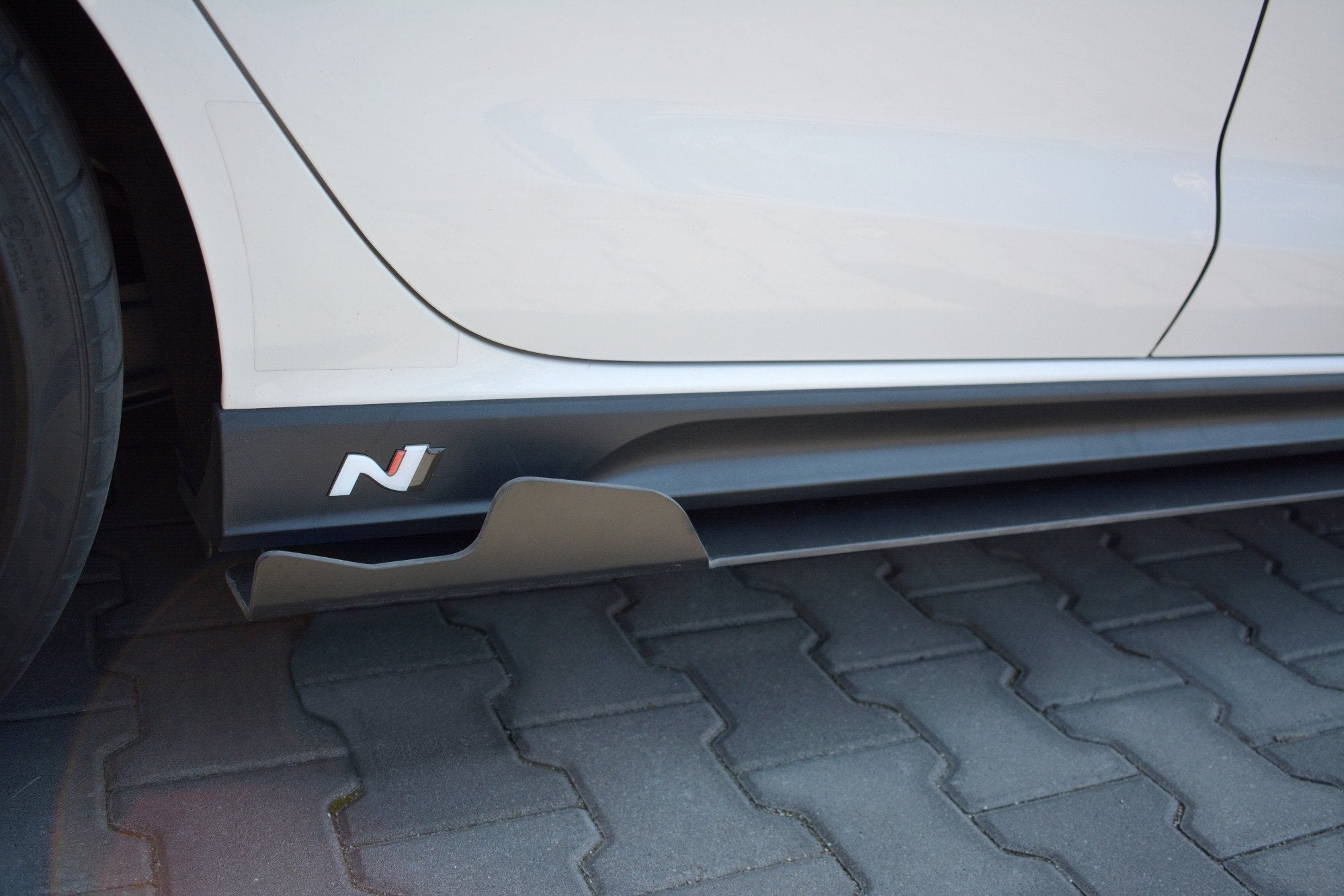 Racing-Side-Skirts-Diffusers-Hyundai-I30-MK3-N