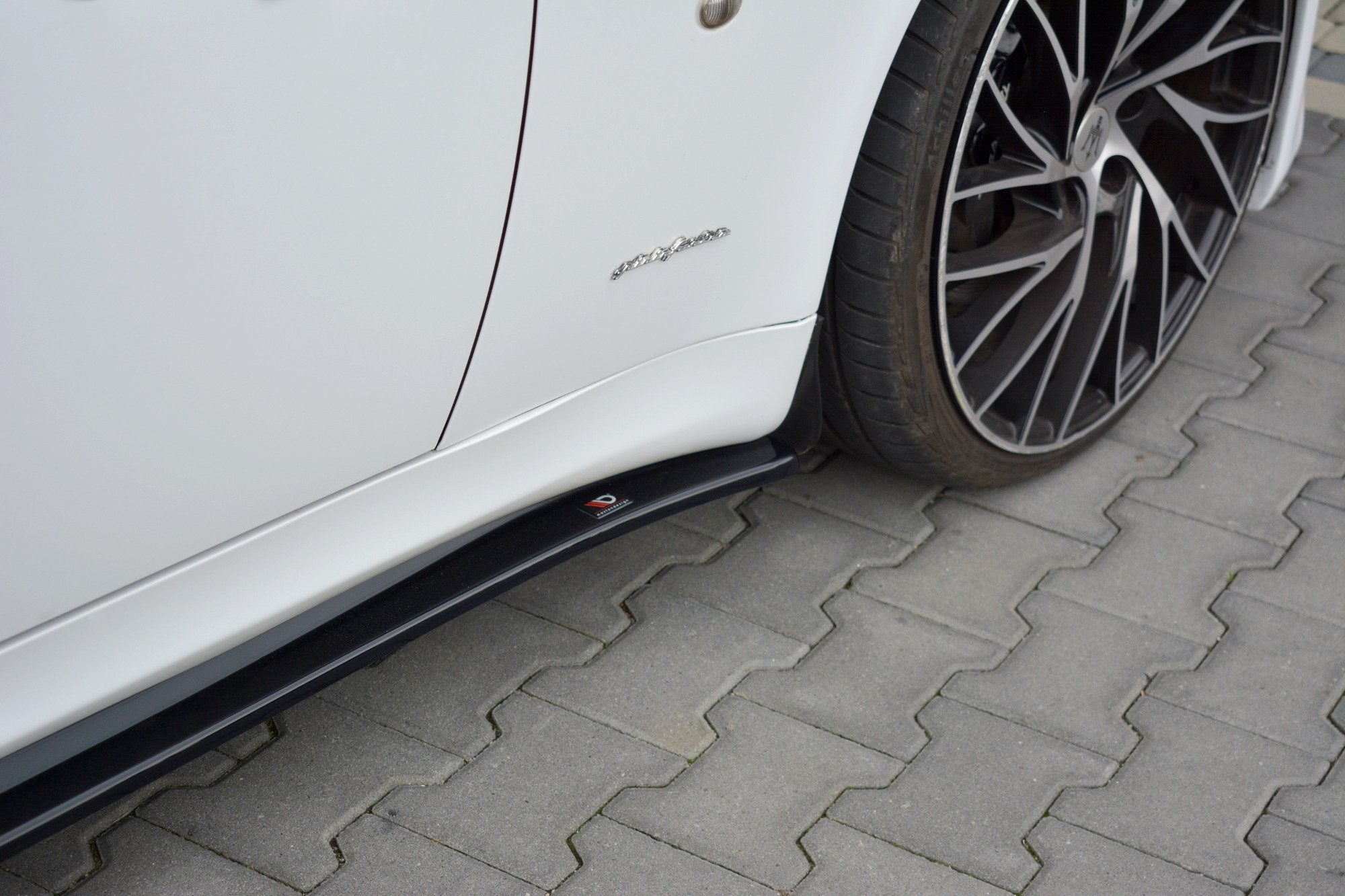 Side-Skirts-Diffusers-Maserati-Quattroporte-MK5-Facelift-GB