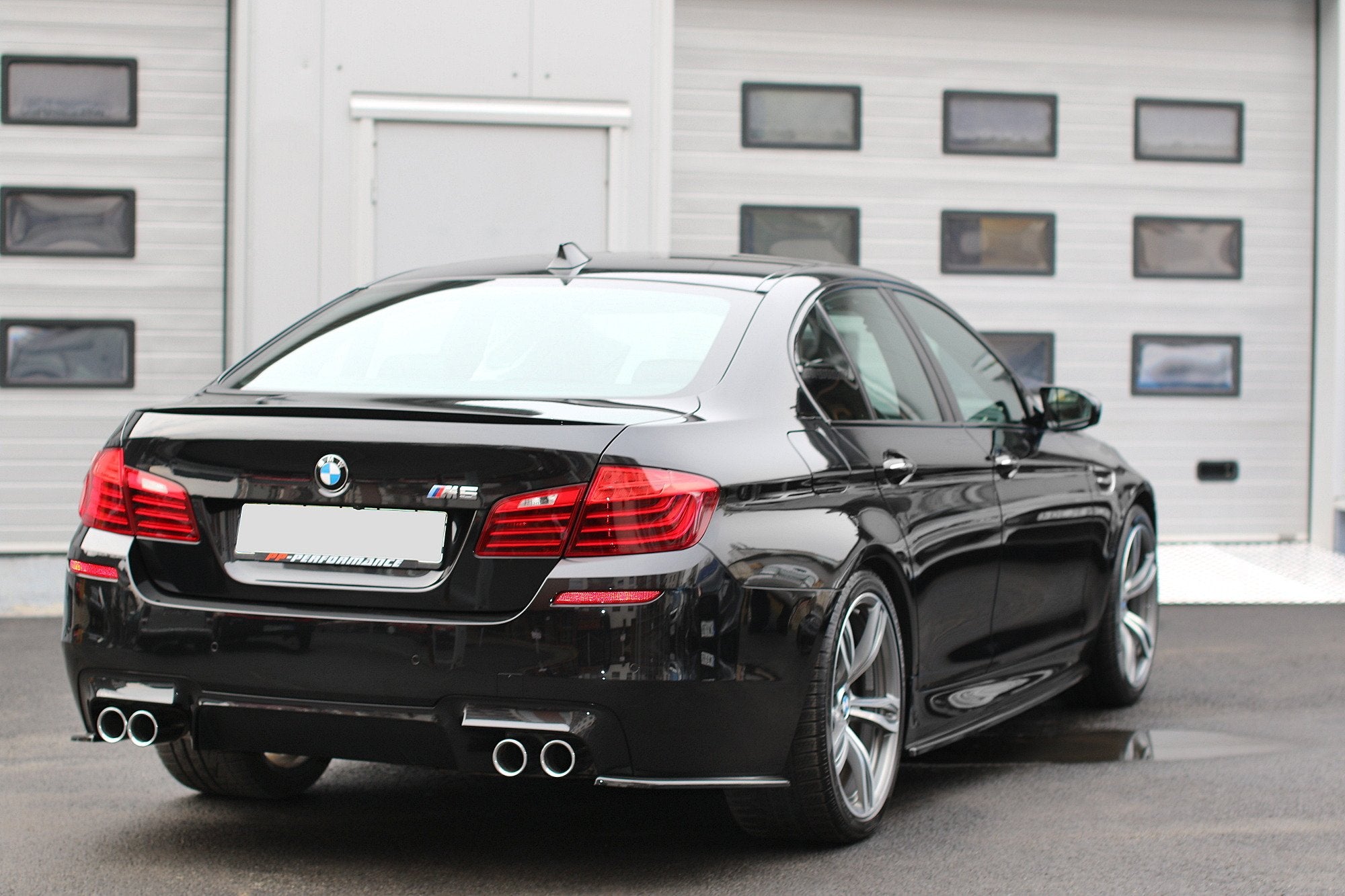 Rear-Side-Splitters-BMW-M5-F10---Gloss-Black