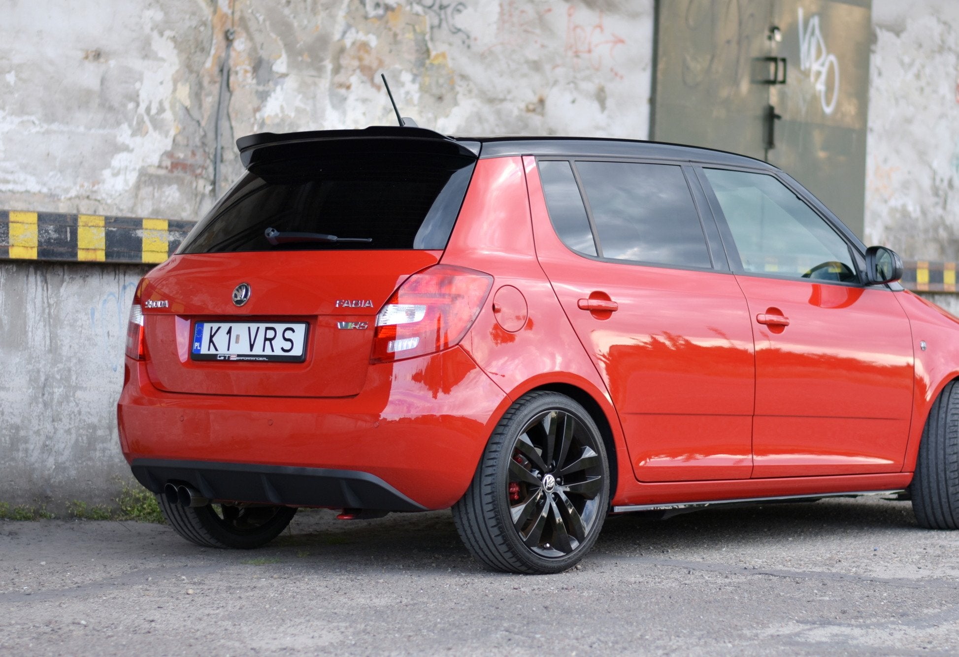 Spoiler-Cap-Skoda-Fabia-RS-MK2---Textured