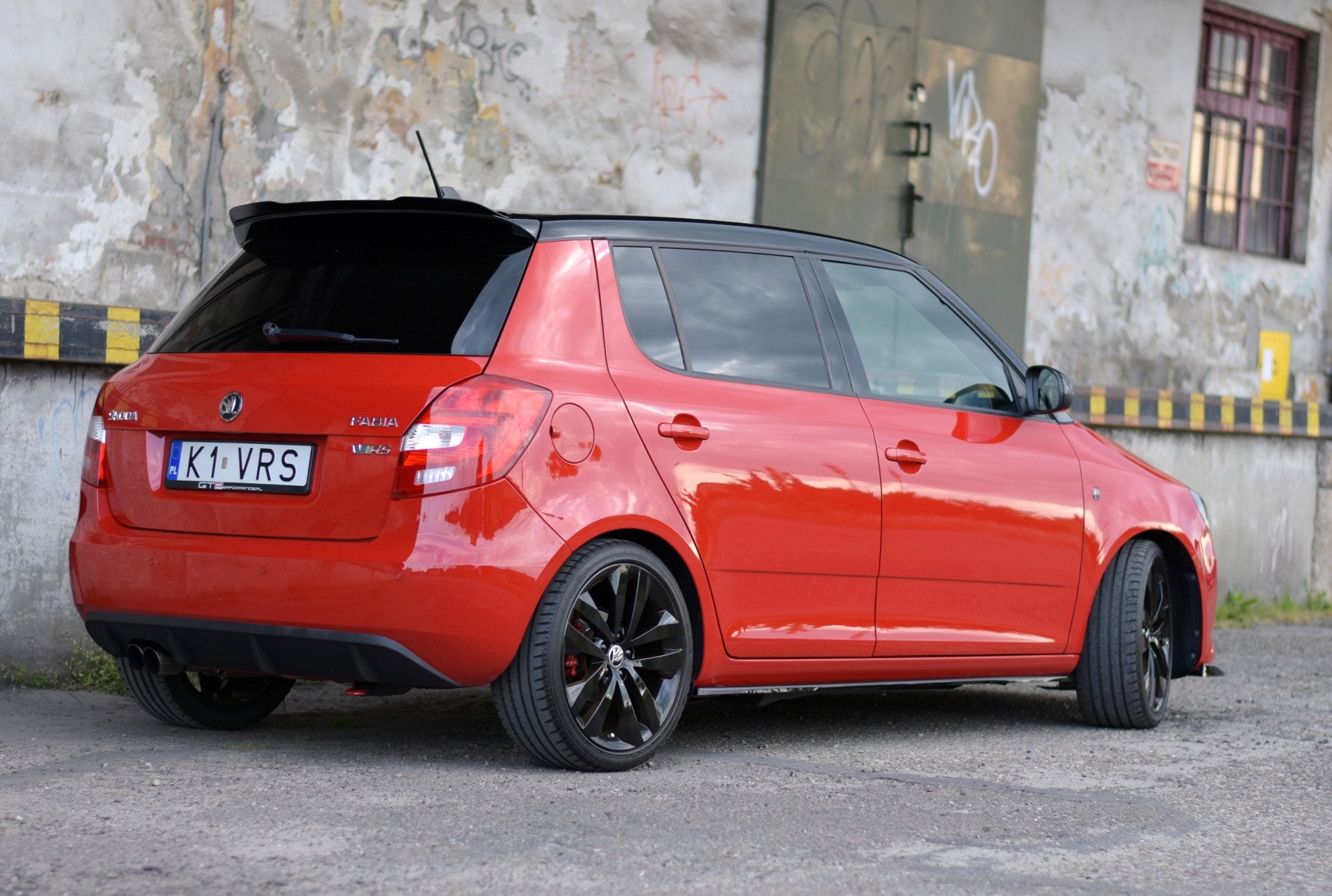 Side-Skirts-Diffusers-Skoda-Fabia-RS-MK2---Gloss-Black