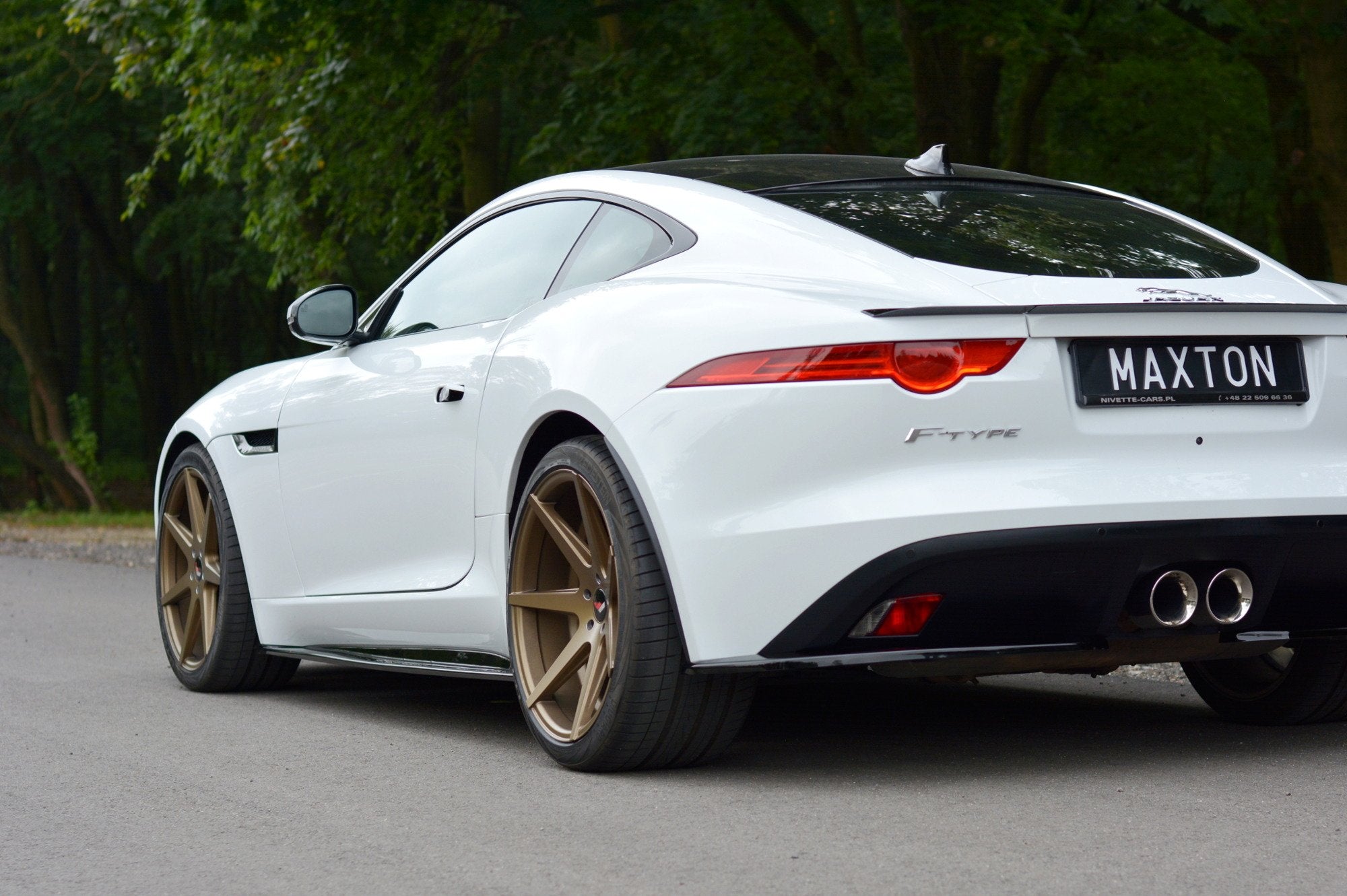 Side-Skirts-Diffusers-Jaguar-F-Type---Gloss-Black