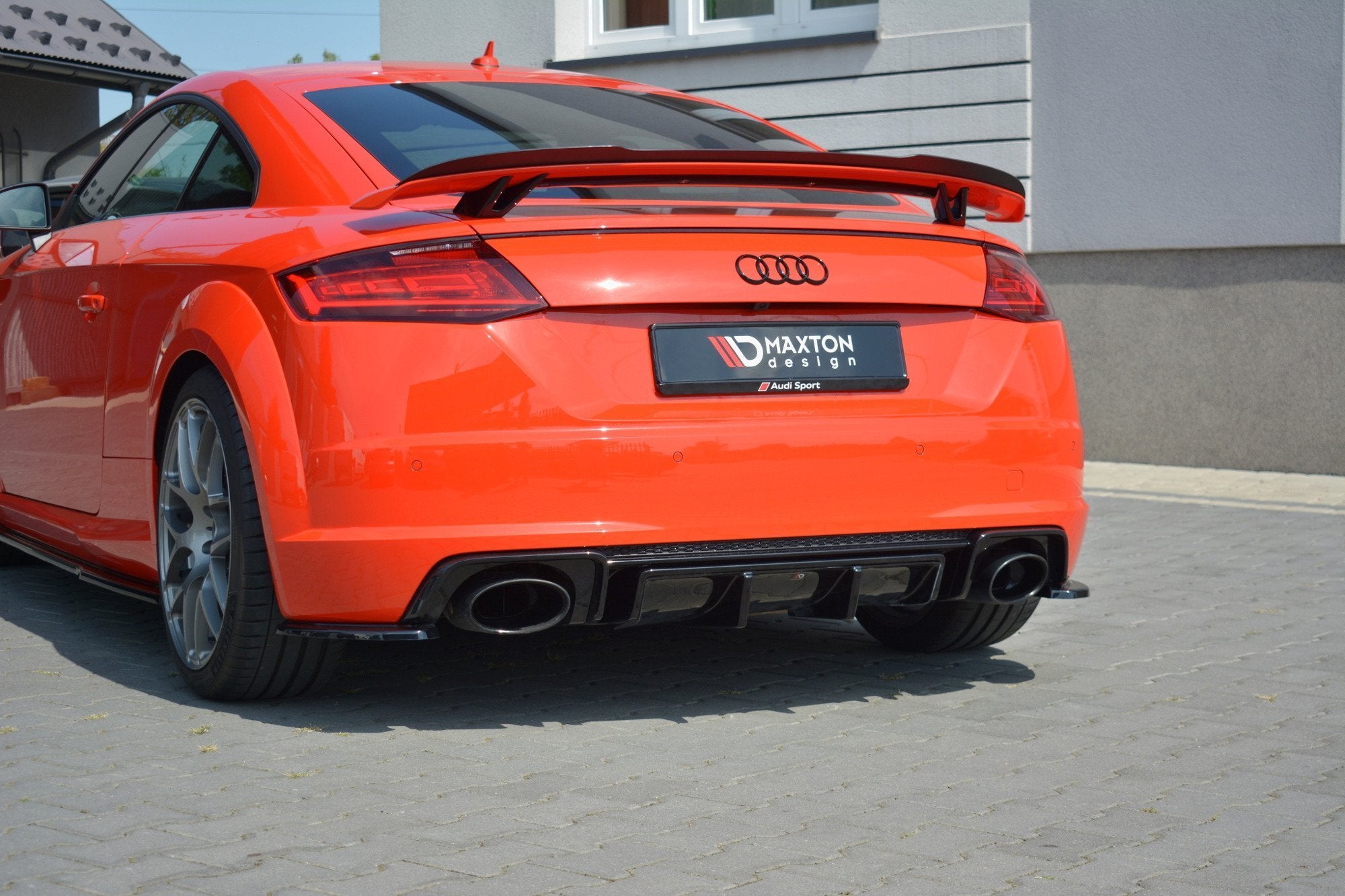 Rear-Valance-Audi-TT-RS-8S---Gloss-Black