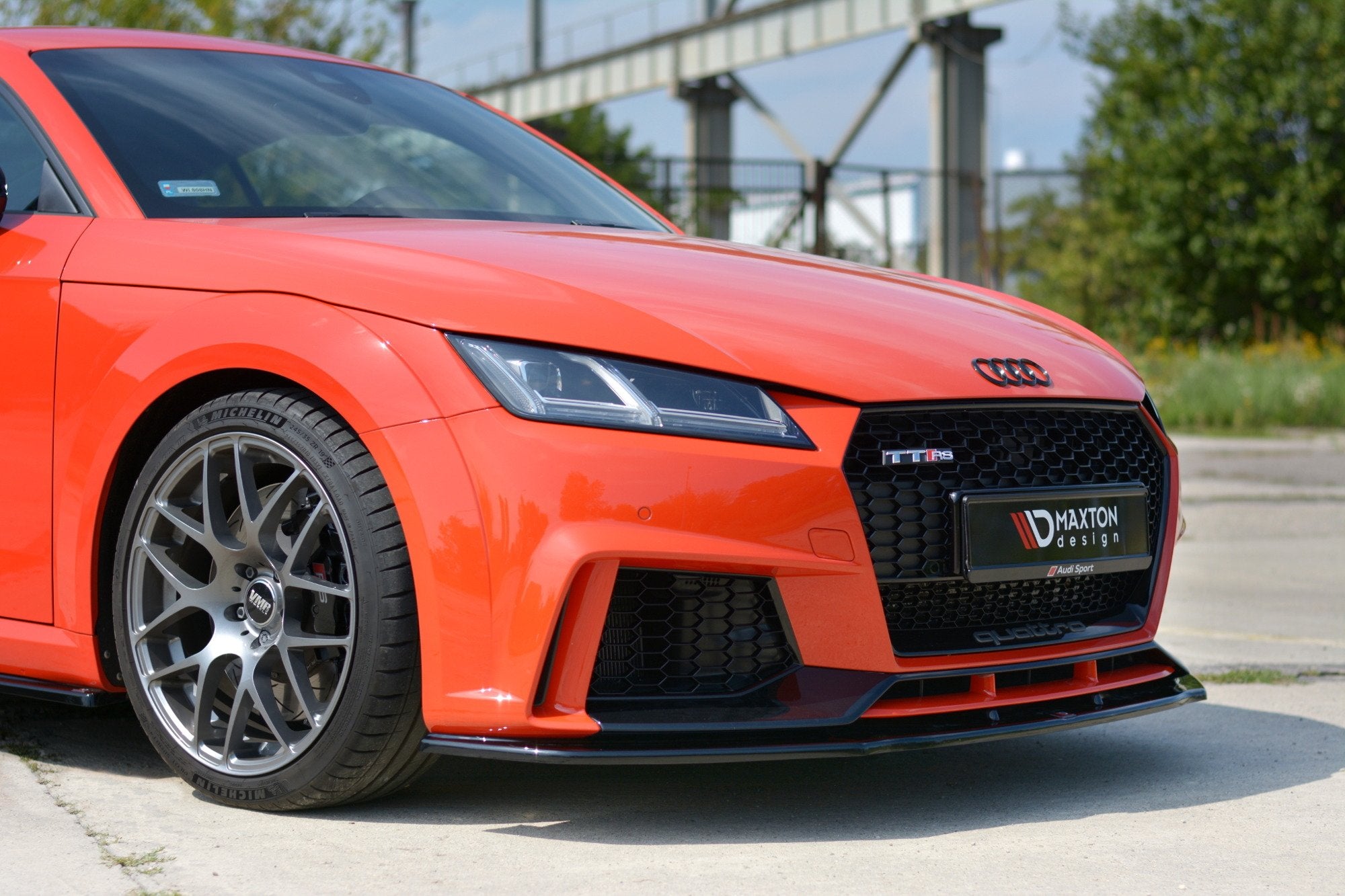 Front-Splitter-V.1-Audi-TT-RS-8S---Gloss-Black