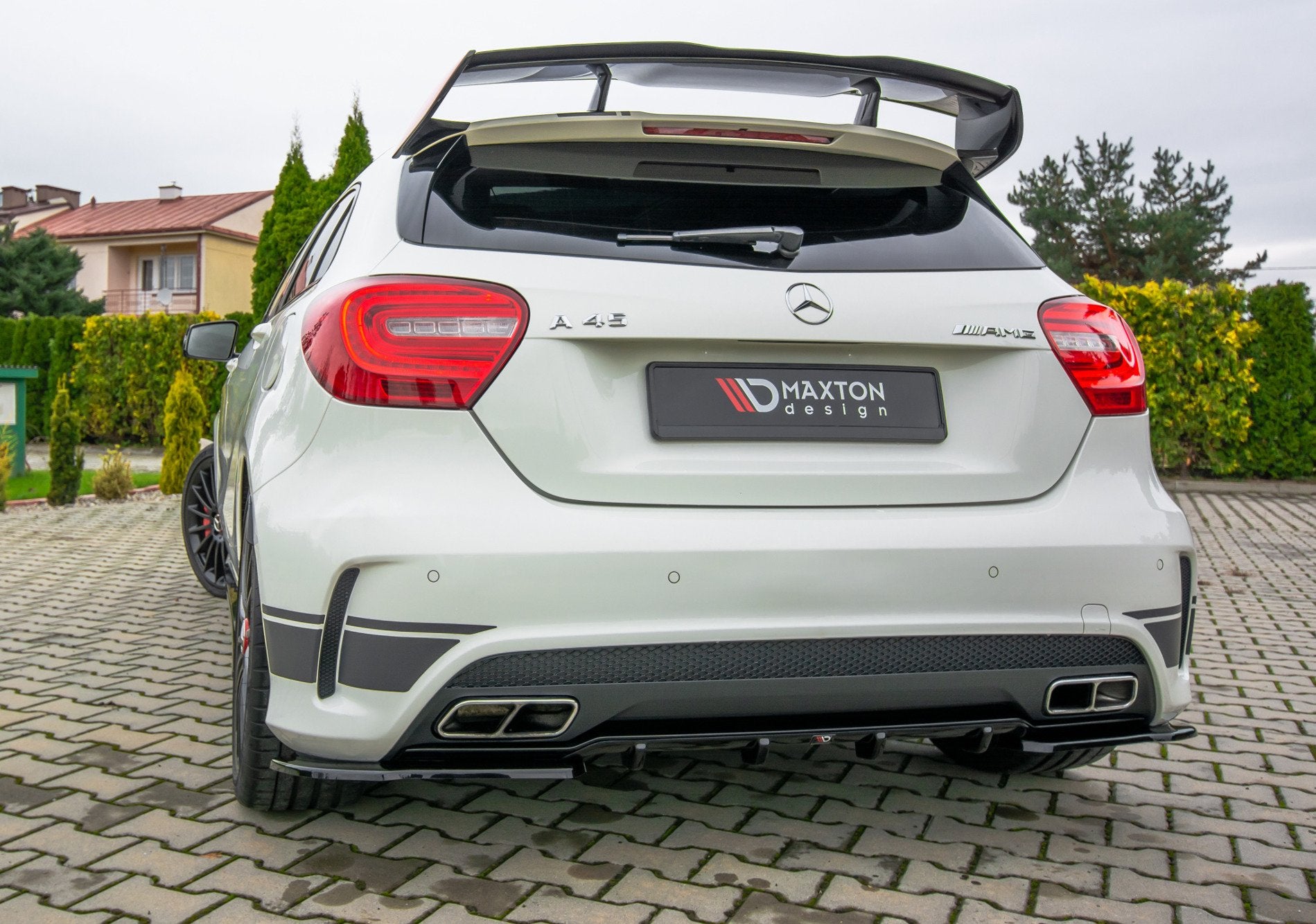Rear-Valance-Mercedes-A45-AMG-W176---Gloss-Black