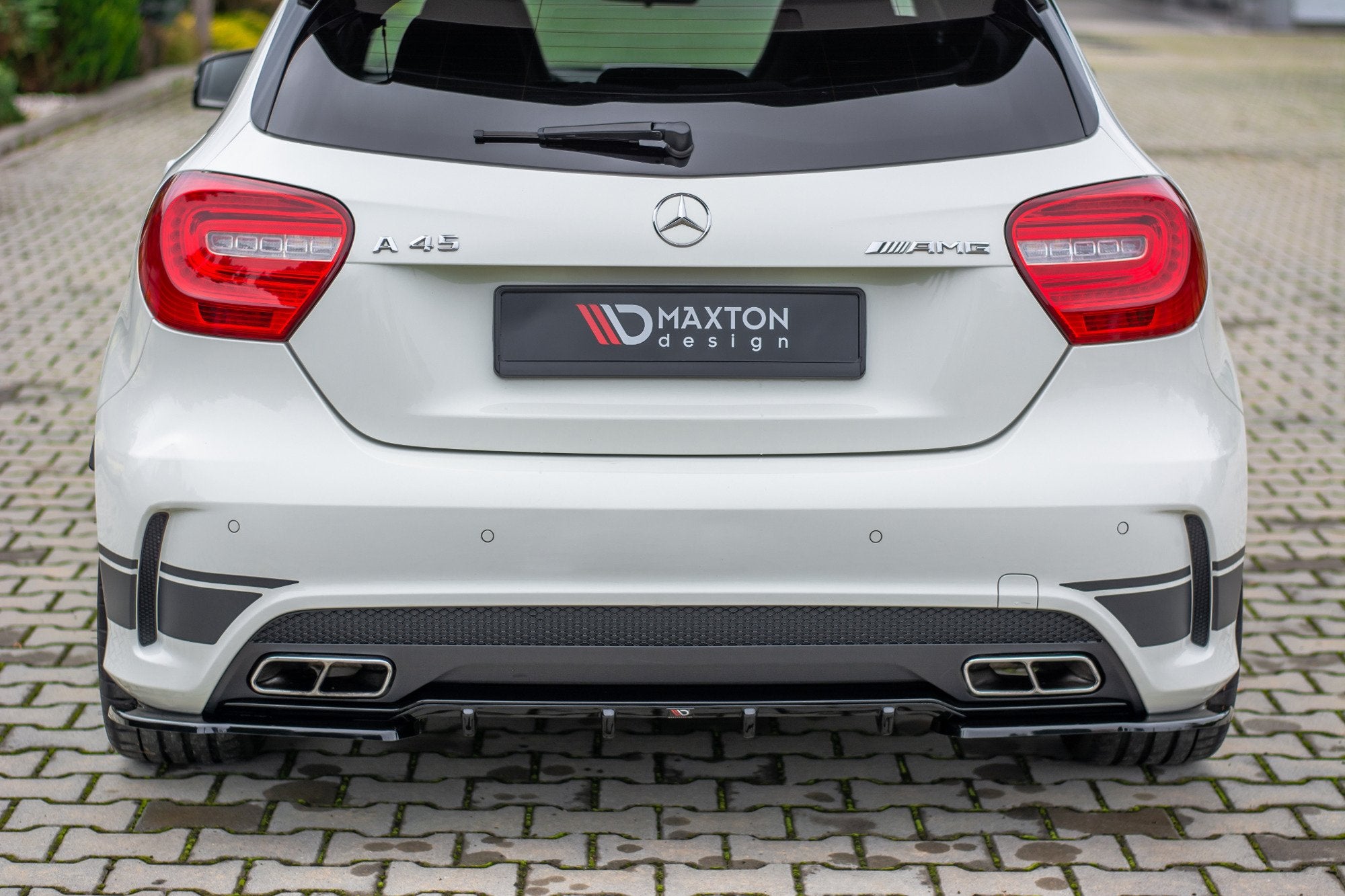 Rear-Side-Splitters-Mercedes-A45-AMG-W176---Gloss-Black