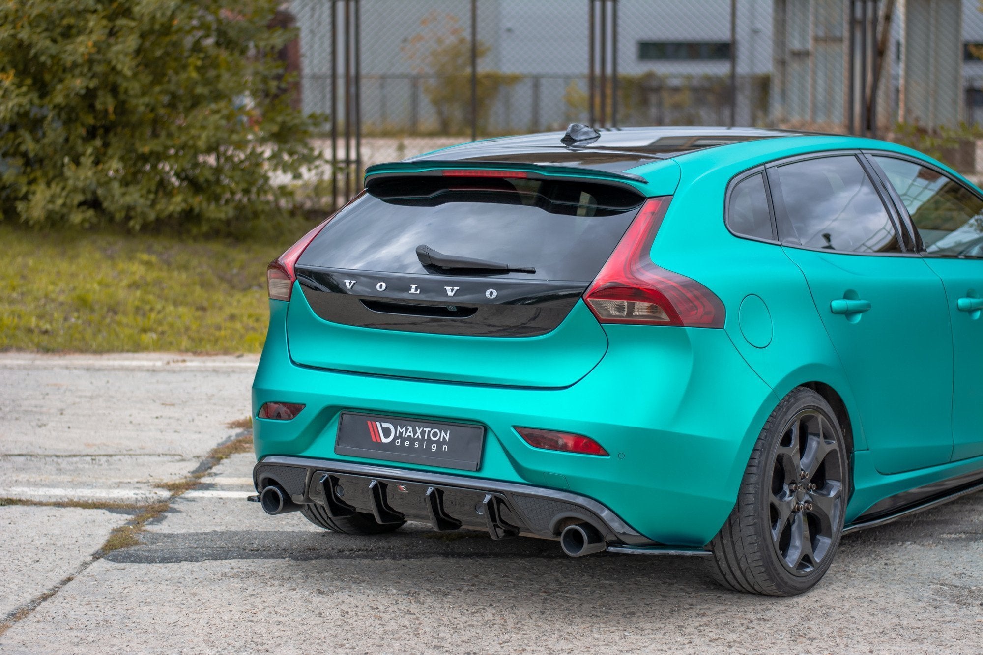 Spoiler-Extension-Volvo-V40---Textured