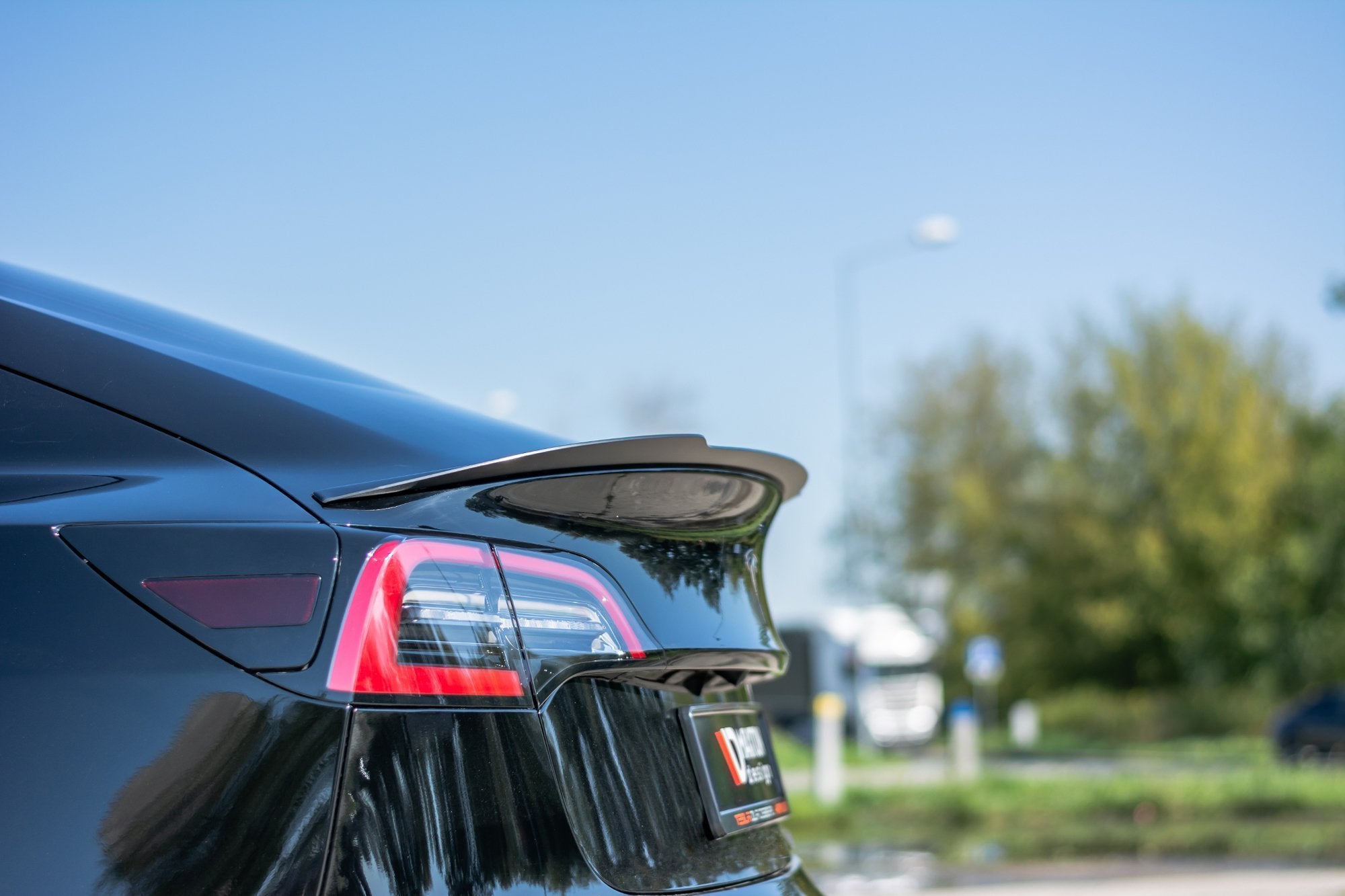 Spoiler-Extension-Tesla-Model-3---Textured