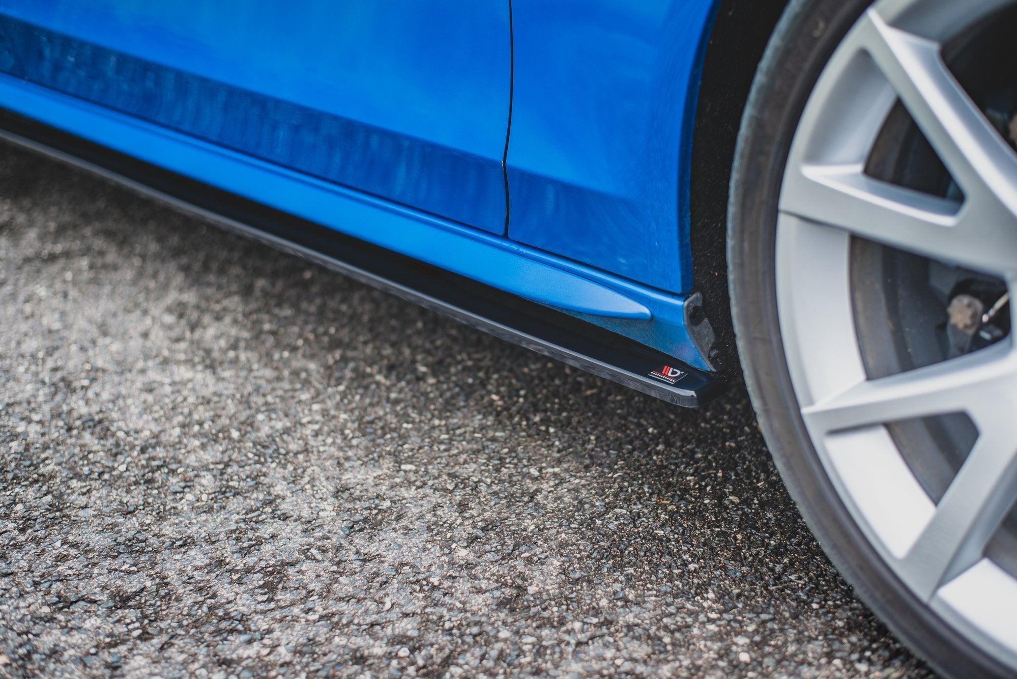 SIDE-SKIRTS-DIFFUSERS-S4-/-A4-/-A4-S-LINE-B8-/-B8-FL-GLOSS