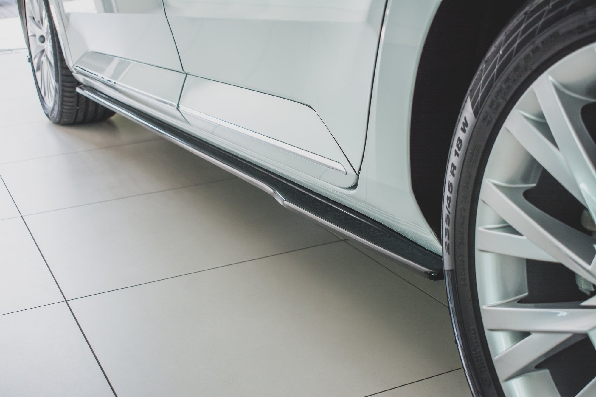 Side-Skirts-Diffusers-Skoda-Superb-MK3-FL---Gloss-Black