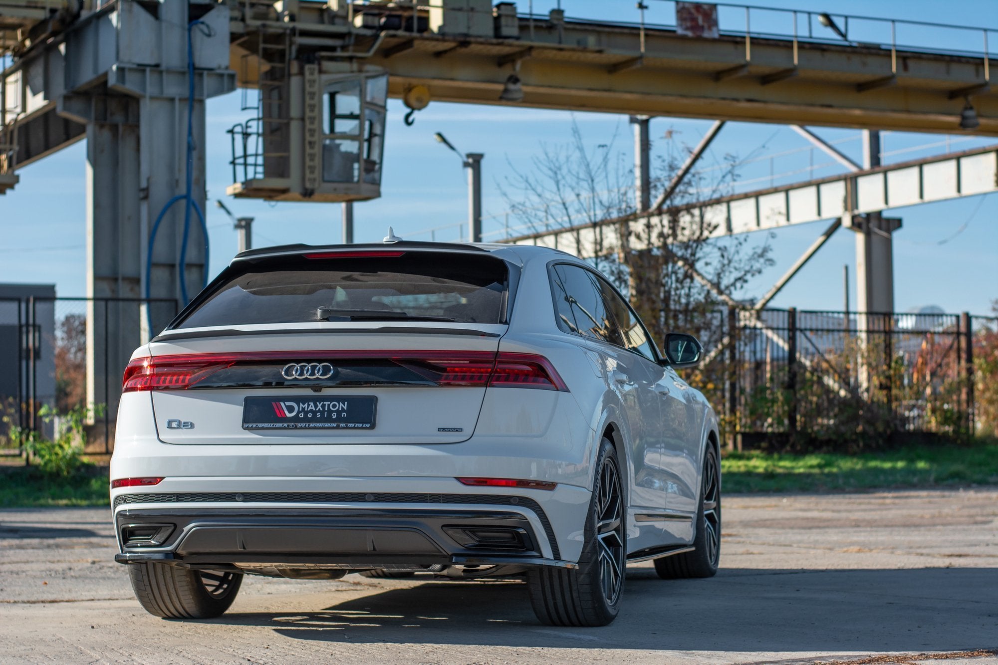 Rear-Side-Splitters-Audi-Q8-S-Line---Gloss-Black