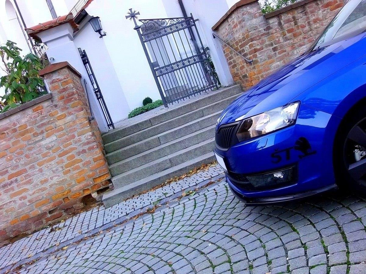 FRONT-SPLITTER-V.1-SKODA-RAPID-Gloss