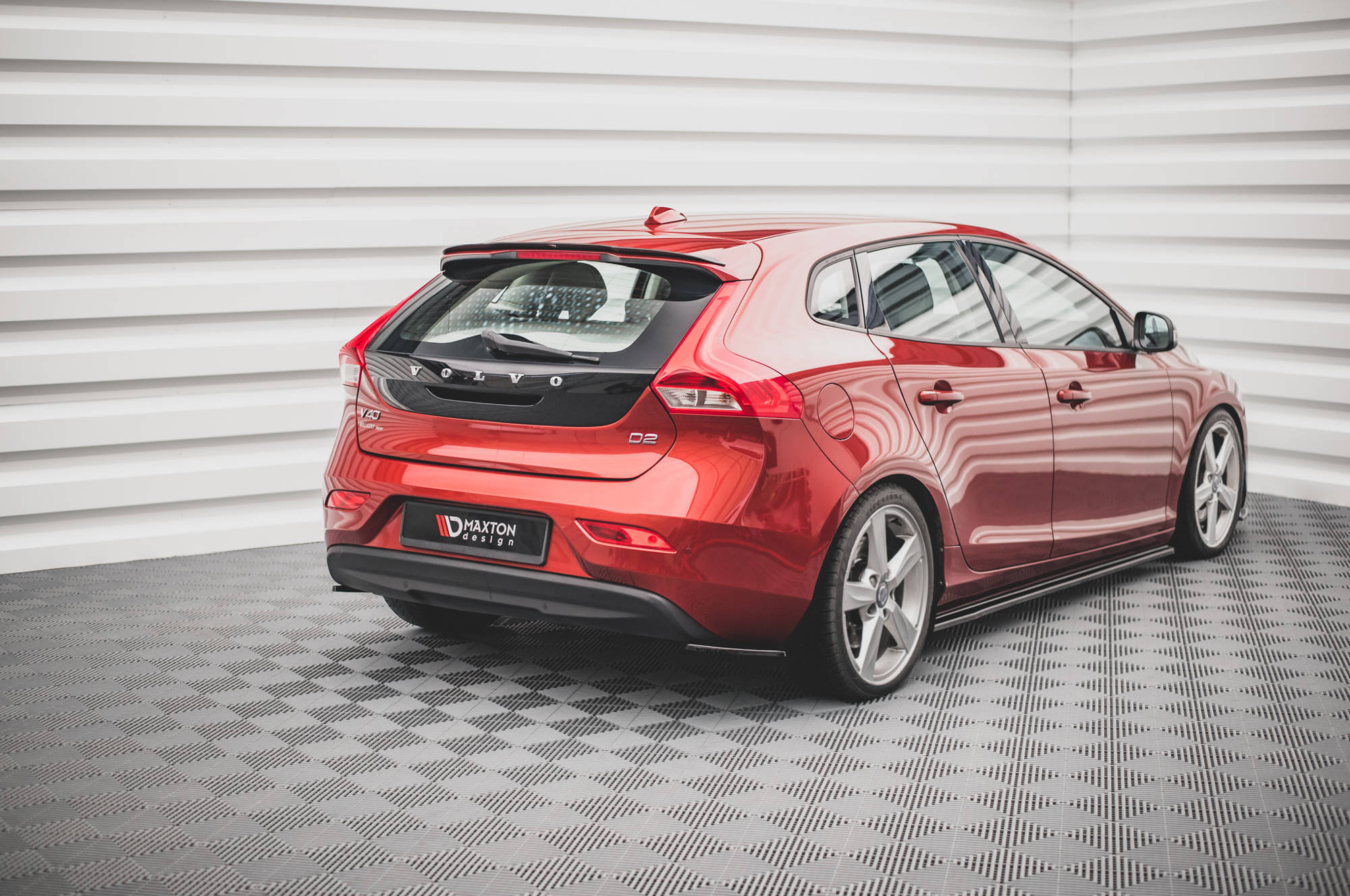 Rear-Side-Splitters-Volvo-V40---Gloss-Black