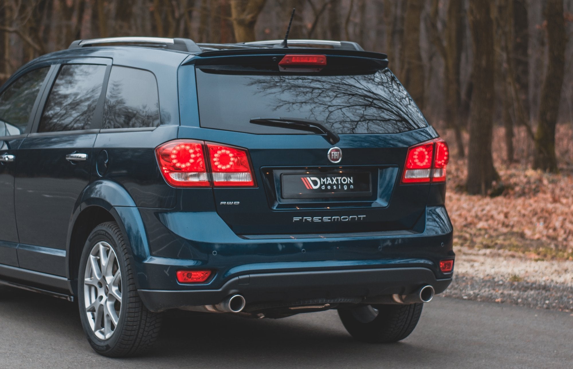 Spoiler-Cap-Fiat-Freemont---Gloss-Black