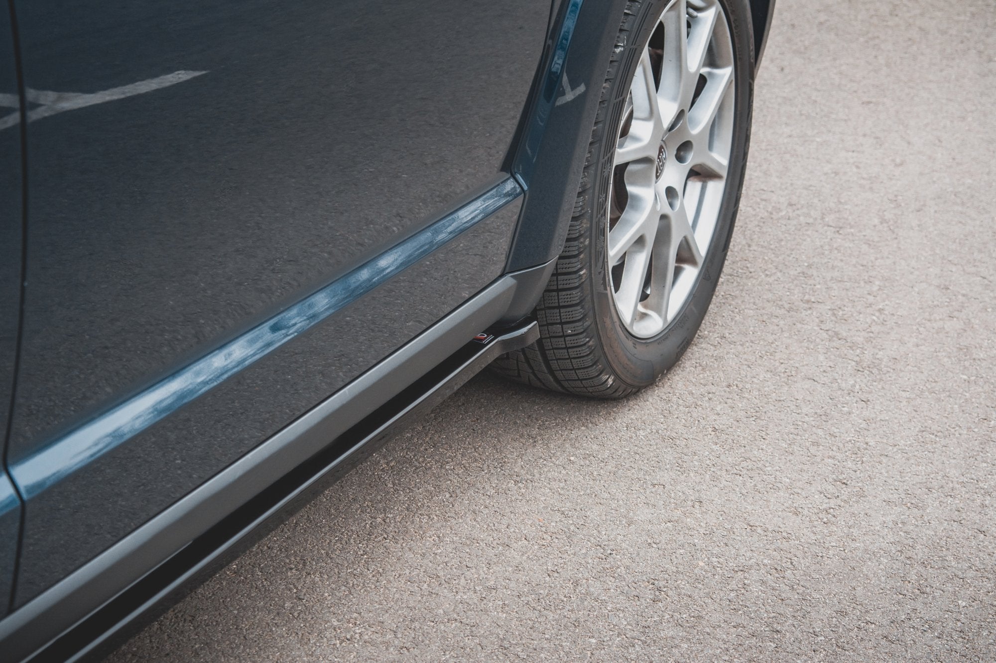 Side-Skirts-Diffusers-Fiat-Freemont---Gloss-Black