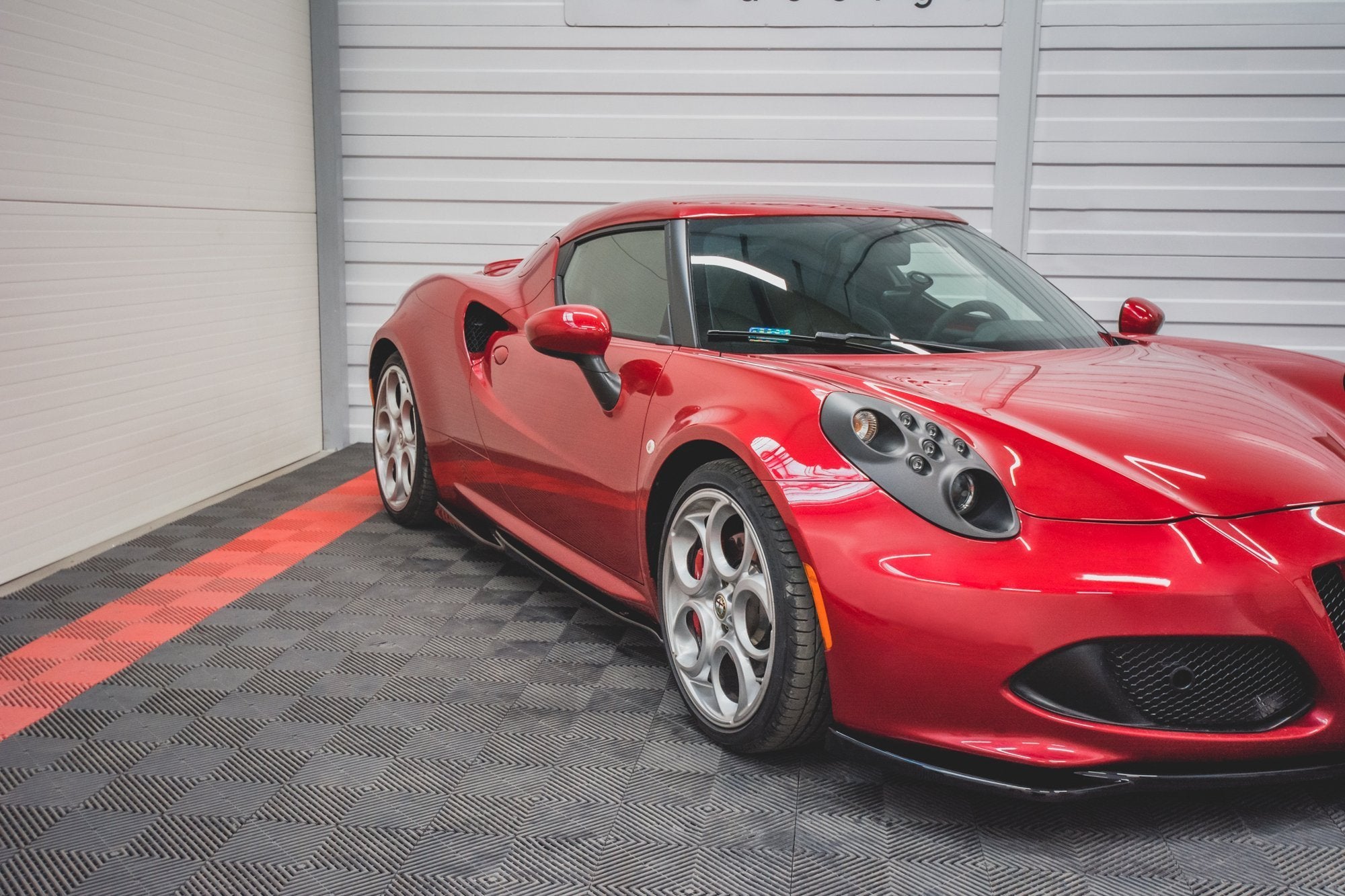 Side-Skirts-Diffusers-Alfa-Romeo-4C---Gloss-Black
