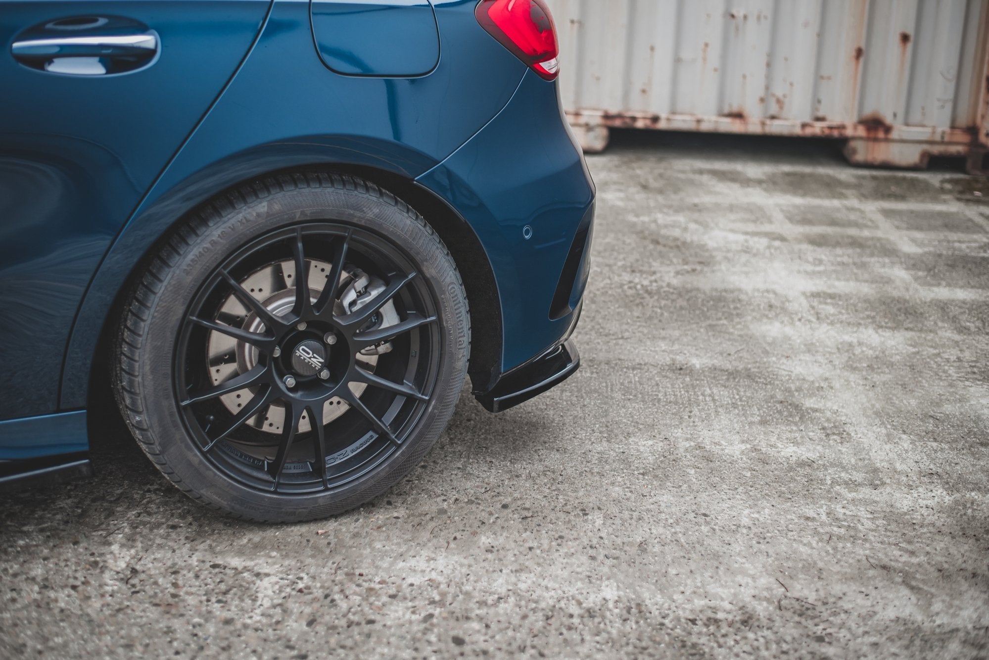 Rear-Side-Splitters-Mercedes-A35-AMG-Hatchback-W177--GB