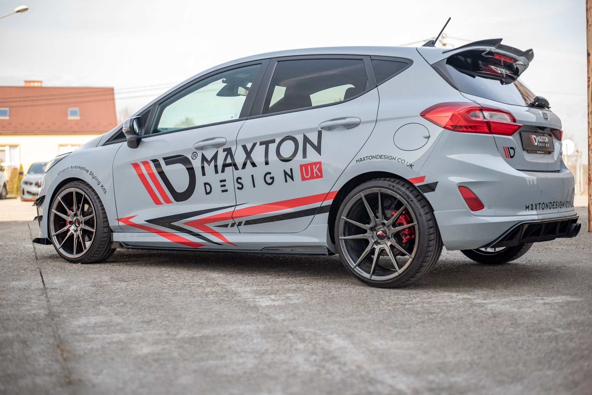 Spoiler-Cap-V.2-Ford-Fiesta-MK8-ST-/-ST-Line---Gloss-Black