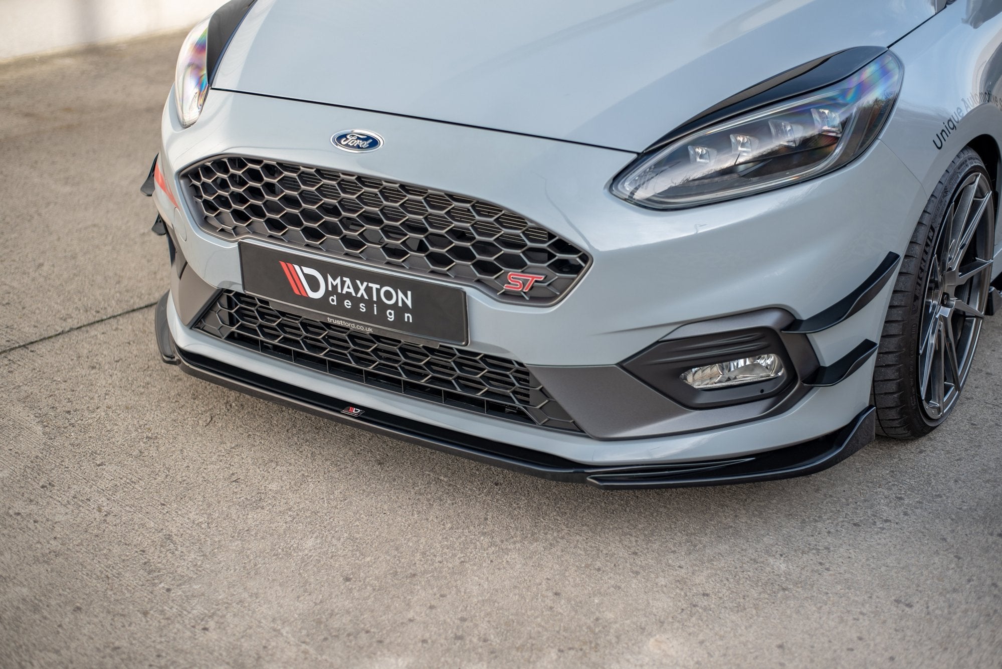 Front-Splitter-V.4-Ford-Fiesta-MK8-ST-/-ST-Line-GB