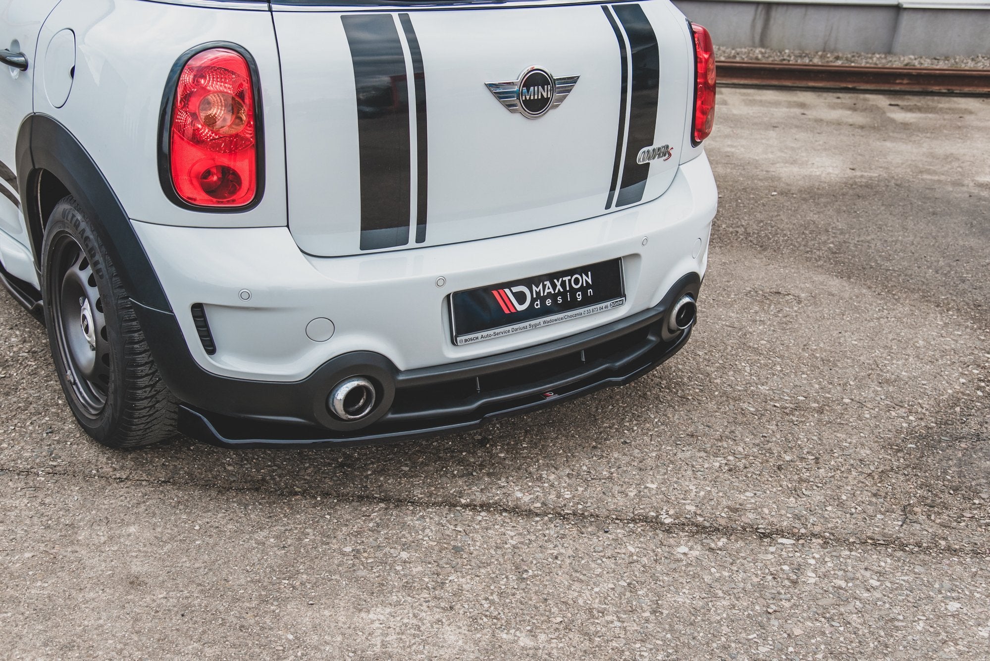 Central-Rear-Splitter-Mini-Countryman-MK1-JCW---Gloss-Black