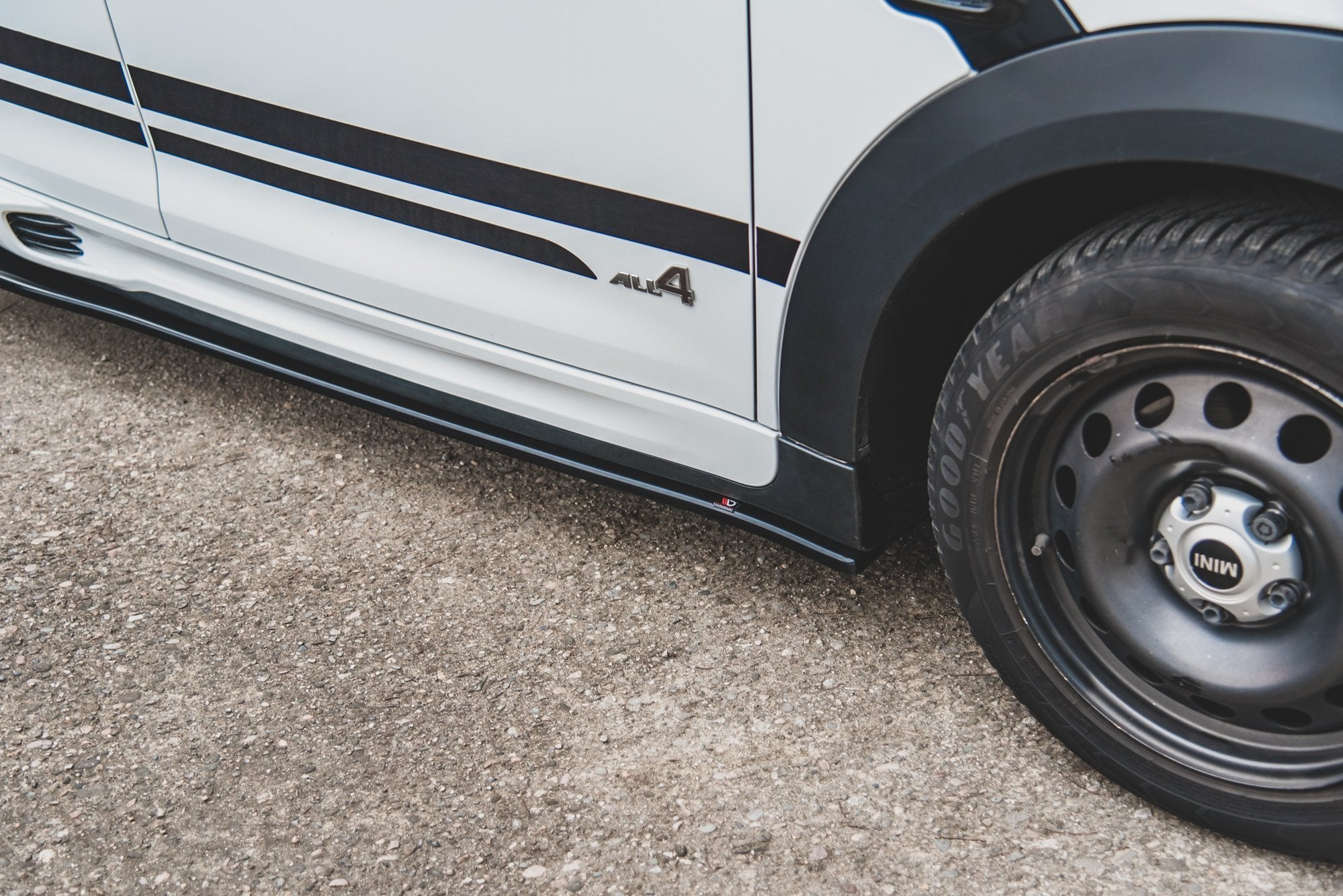 Side-Skirts-Diffusers-Mini-Countryman-MK1-JCW---Gloss-Black