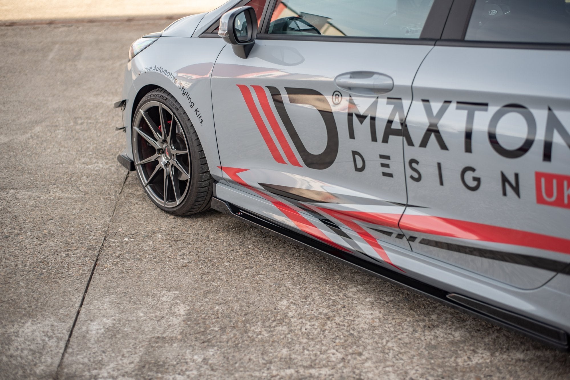 Side-Skirts-Diffusers-V.3-Ford-Fiesta-MK8-ST-/-ST-Line-GB