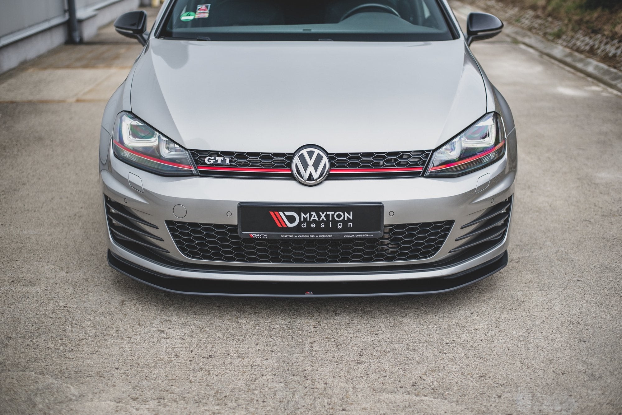 Racing-Durability-Front-Splitter-VW-Golf-7-GTi---Black