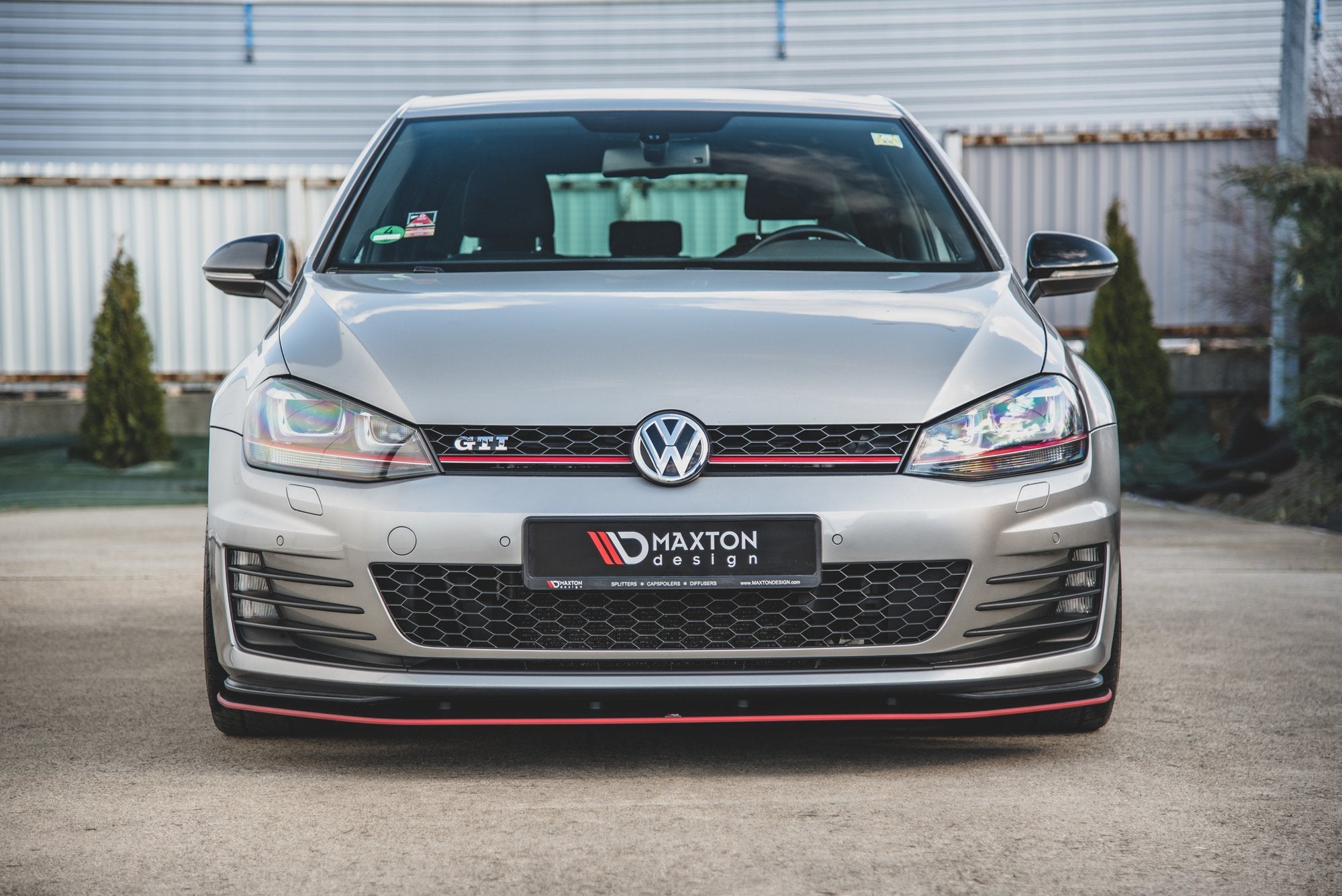Racing-Durability-Front-Splitter-VW-Golf-7-GTi---Red-Line