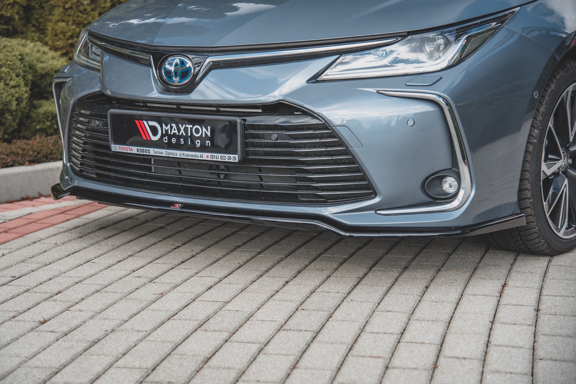 Front-Splitter-Toyota-Corolla-XII-Sedan---Gloss-Black