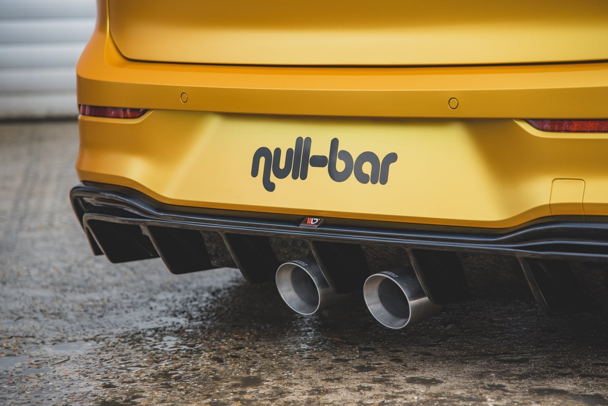 Rear-Valance-(R32-Look)-With-Exhaust-VW-Golf-8-Incl.-Exhaust