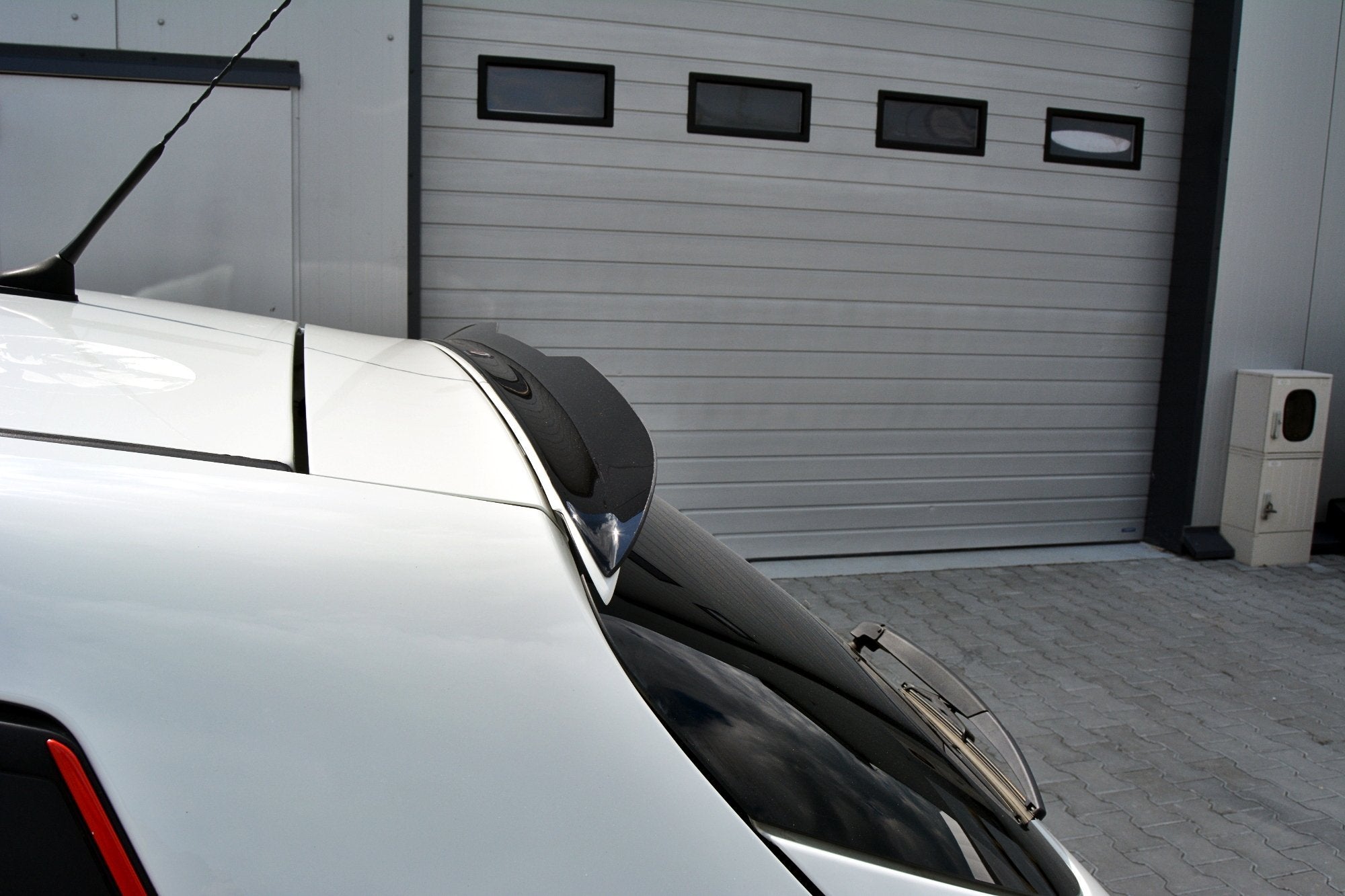 Spoiler-Cap-Fiat-Bravo-MK2-Sport---Gloss-Black
