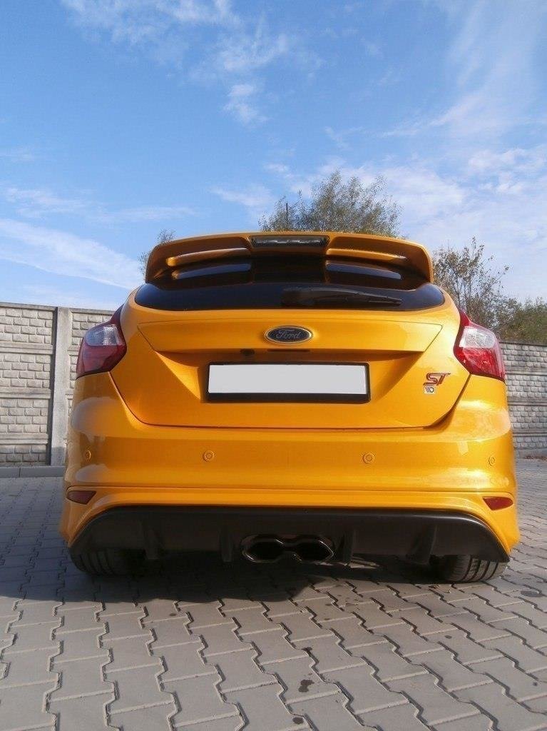 Rear-Valance-Ford-Focus-ST-MK3-(RS-Look)---Gloss-Black
