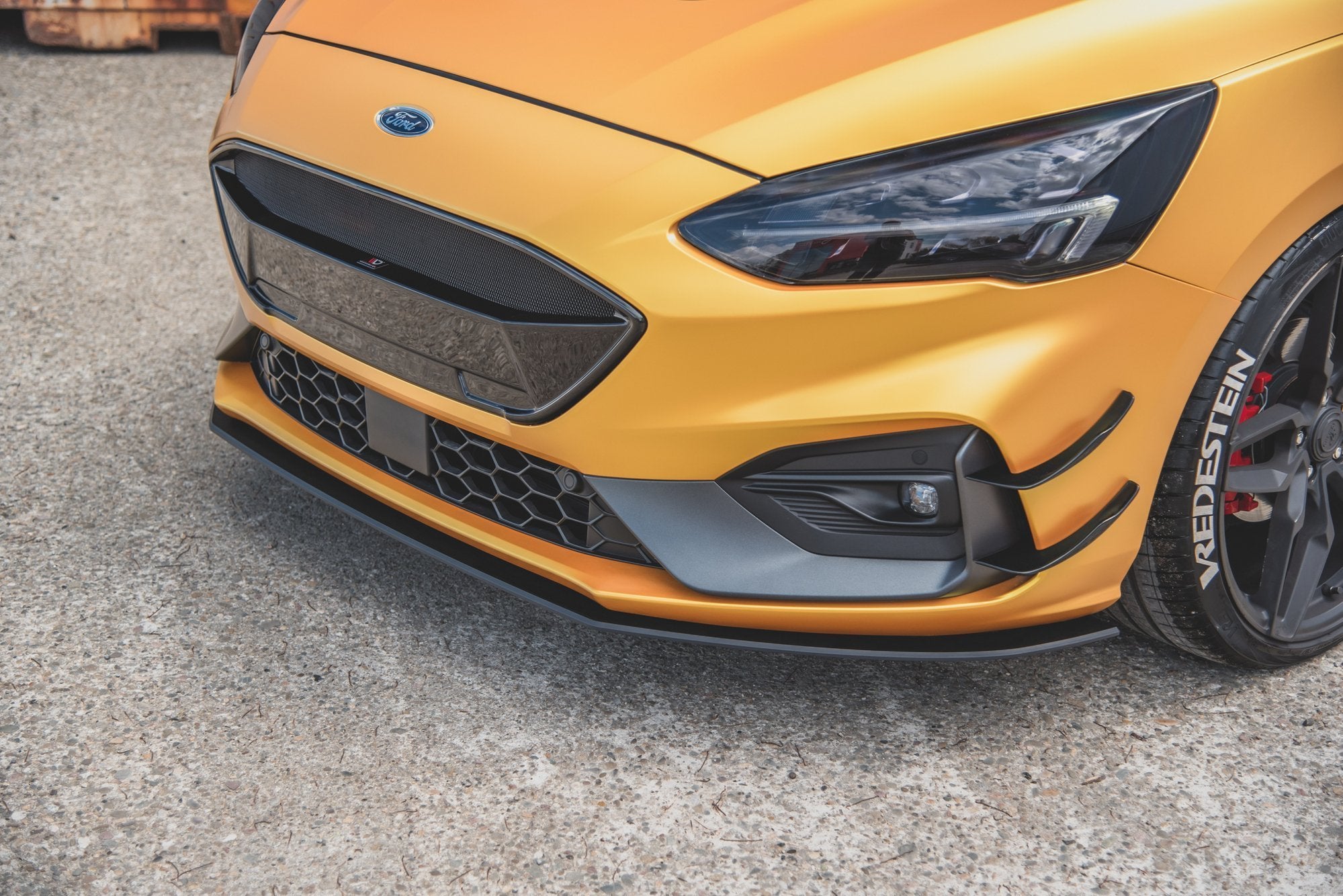 Racing-Durability-Splitter-Ford-Focus-ST-/-ST-Line-MK4-Black