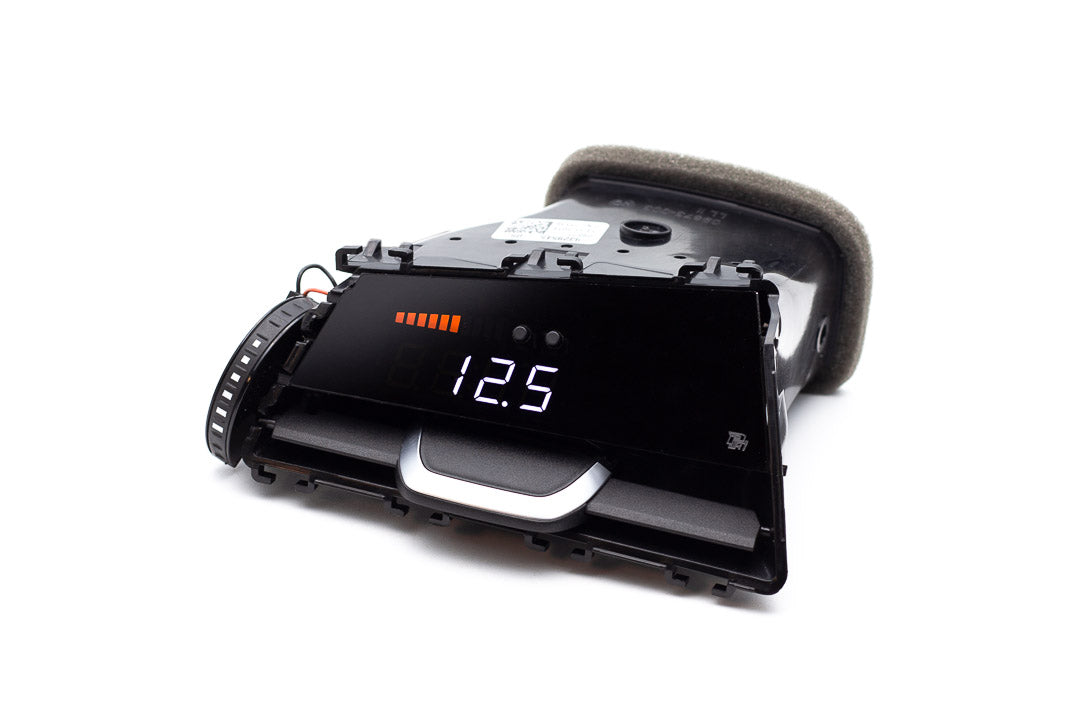 P3 Analog Gauge - BMW 5 Series G3X / F90 Gauge (17-24) With Vent Red Bars / White Digits